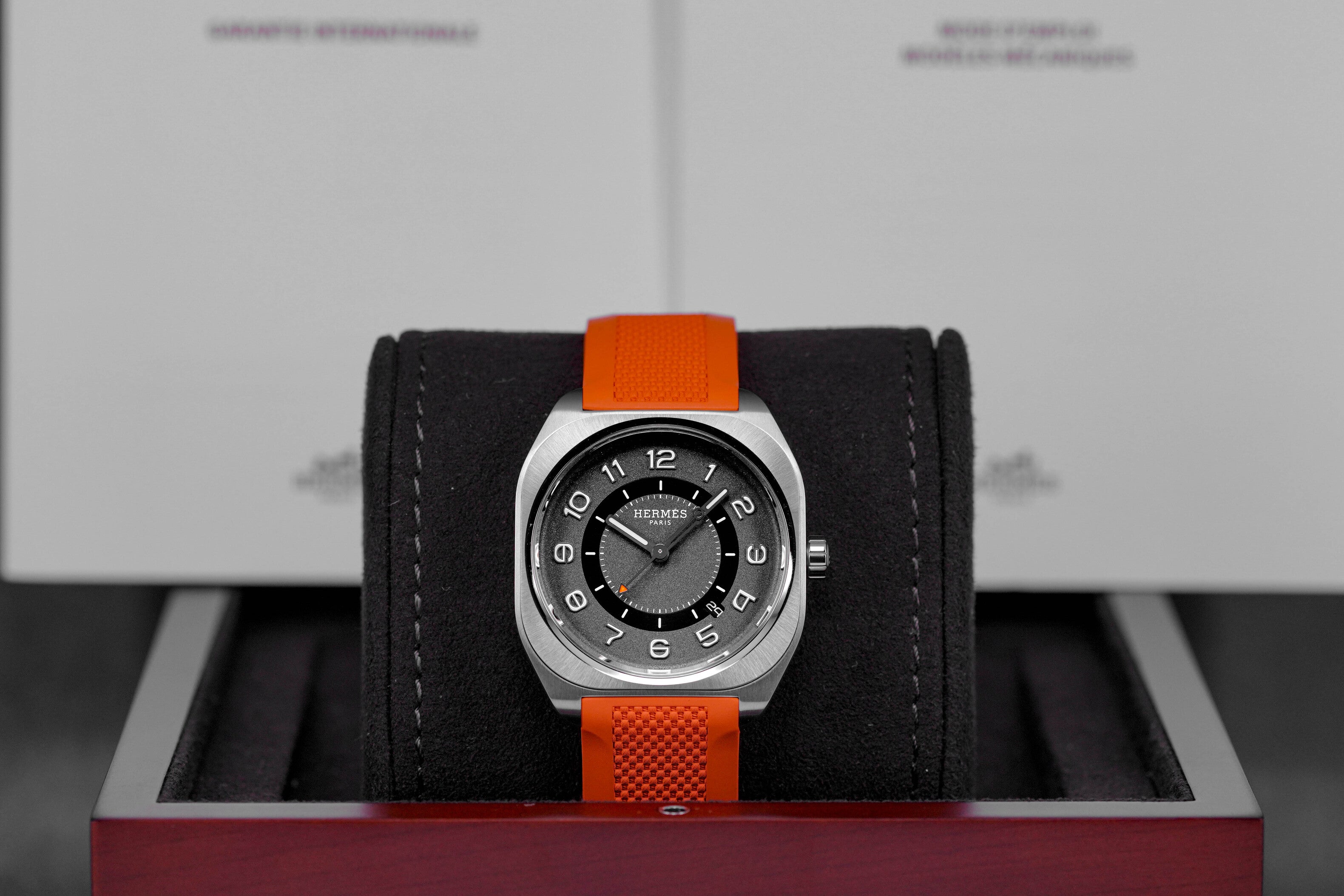 H08 TITANIUM BLACK DIAL ORANGE RUBBER STRAP (2023)