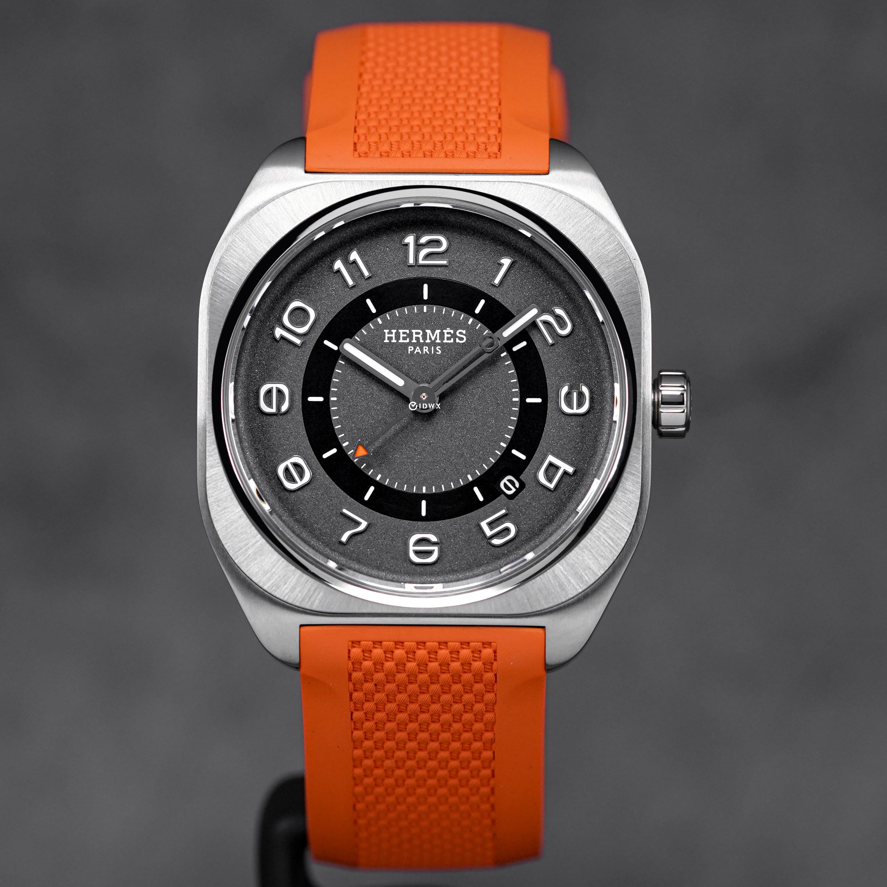 HERMES H08 TITANIUM BLACK DIAL ORANGE RUBBER STRAP (2023) - IDWX