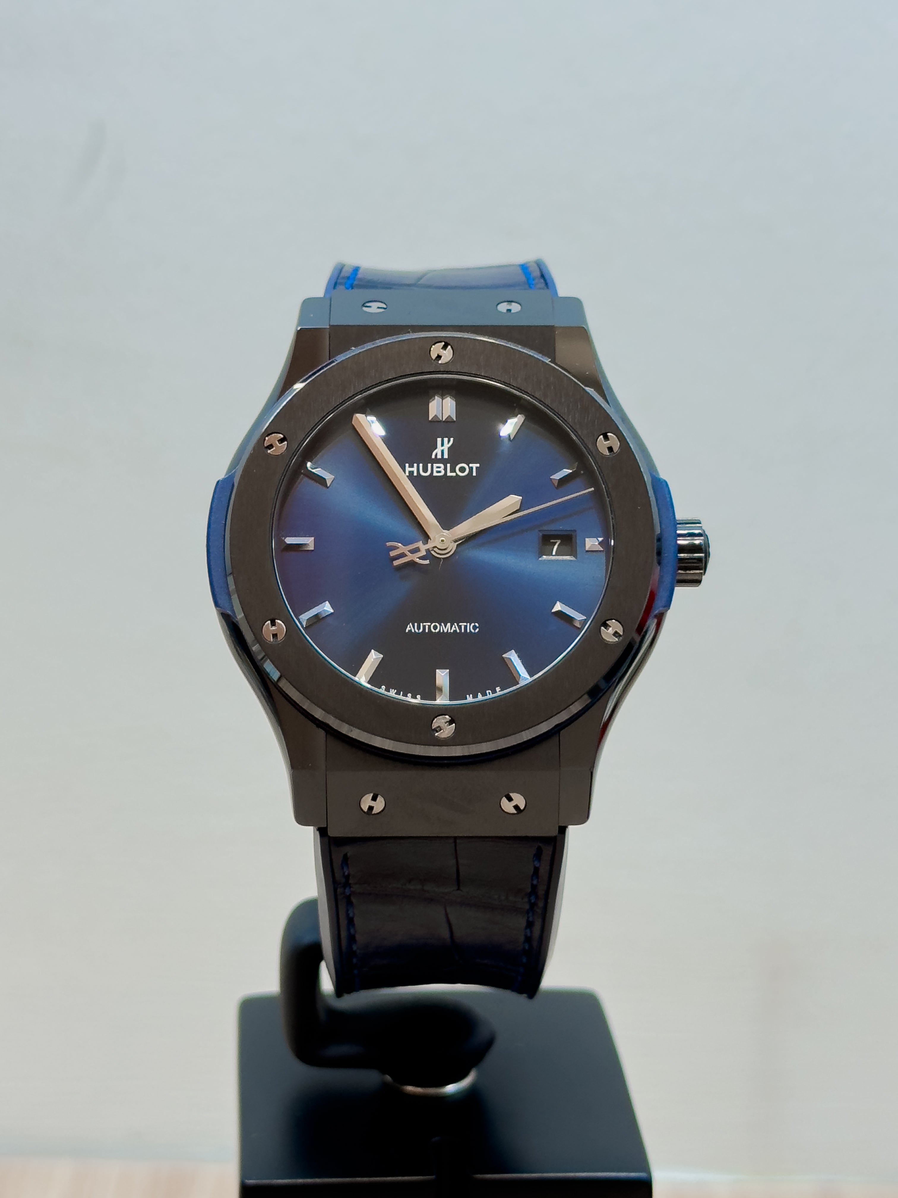 CLASSIC FUSION 42MM CERAMIC BLUE DIAL (2017)