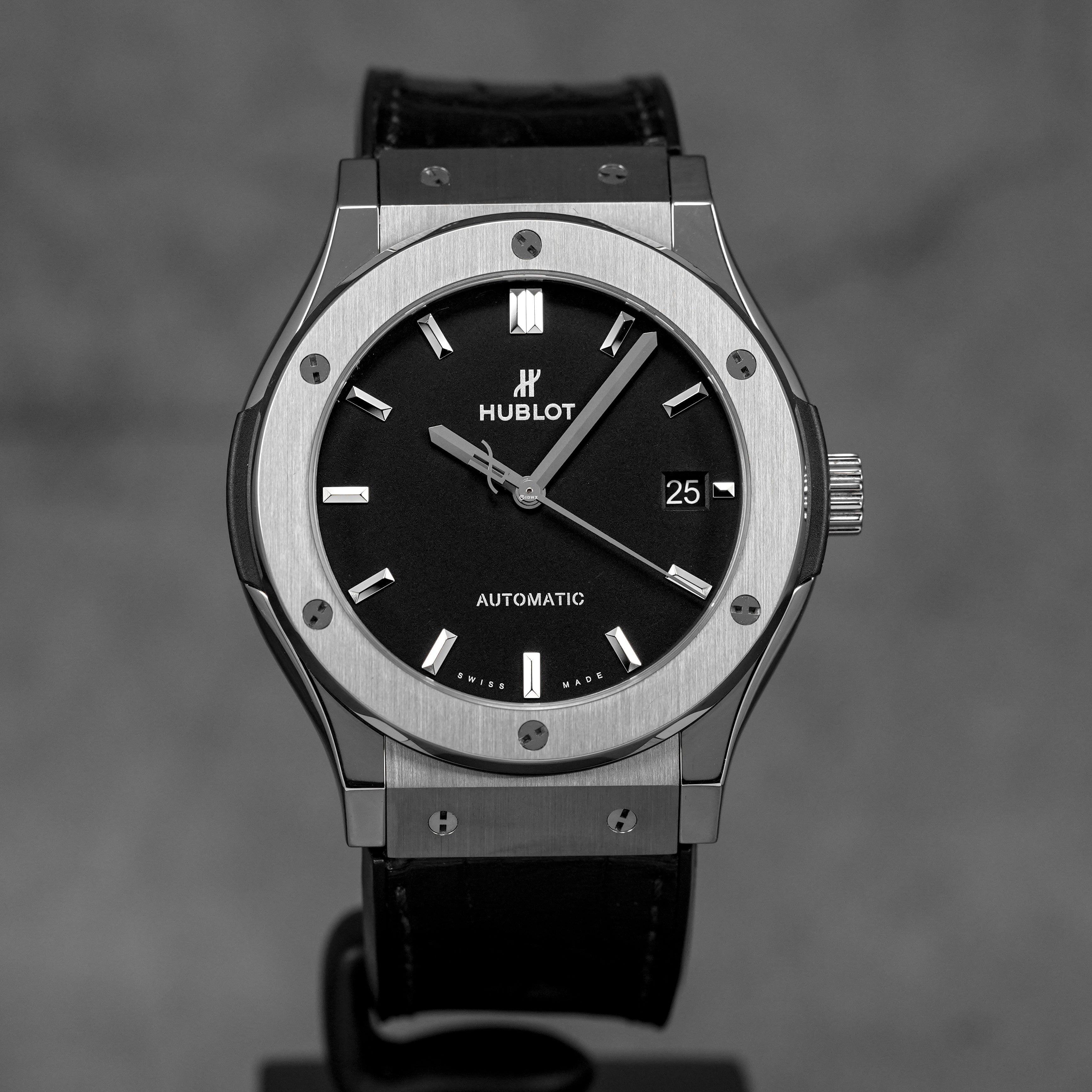Harga Hublot Classic Fusion 45 Titanium Black