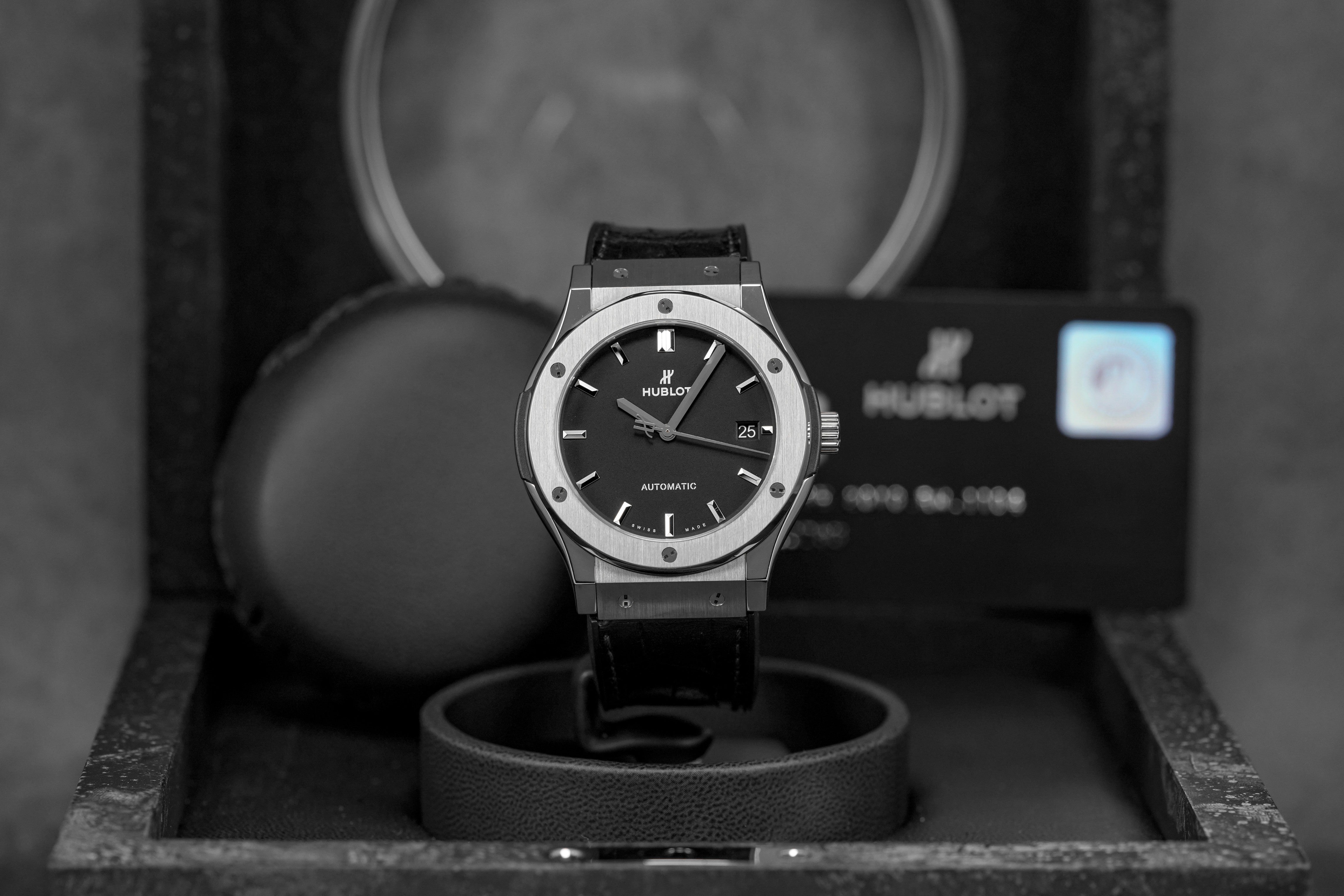 Harga Hublot Classic Fusion 45 Titanium Black