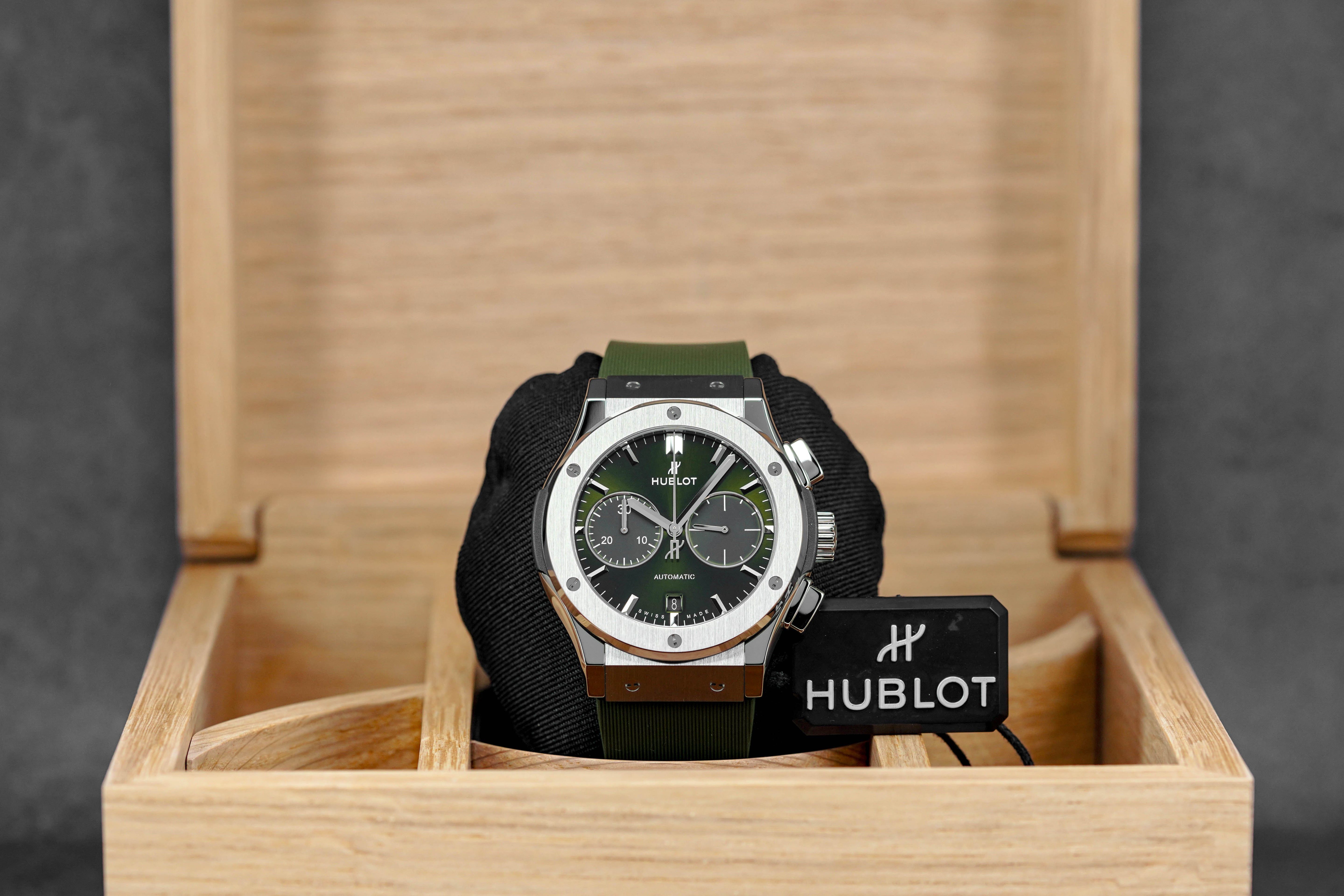 Harga Hublot Classic Fusion Chrono Green Terbaru