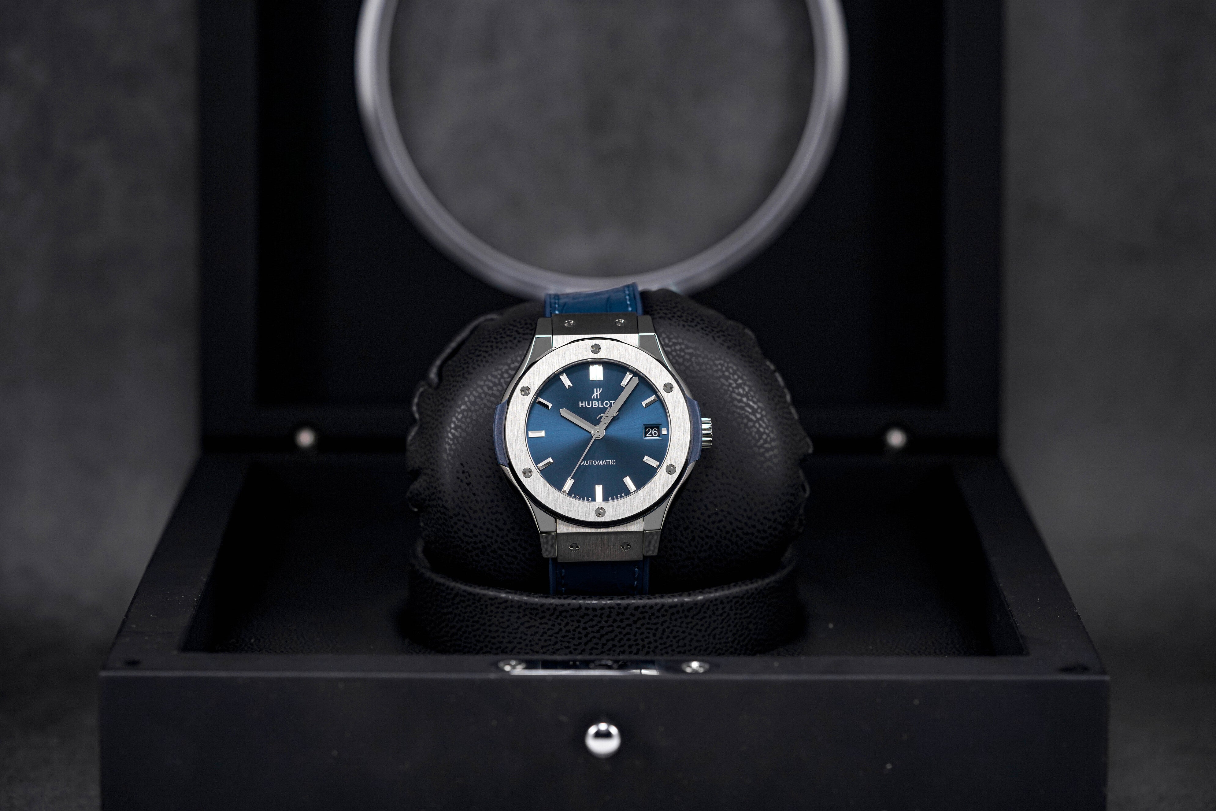 CLASSIC FUSION 38MM BLUE TITANIUM (2023)