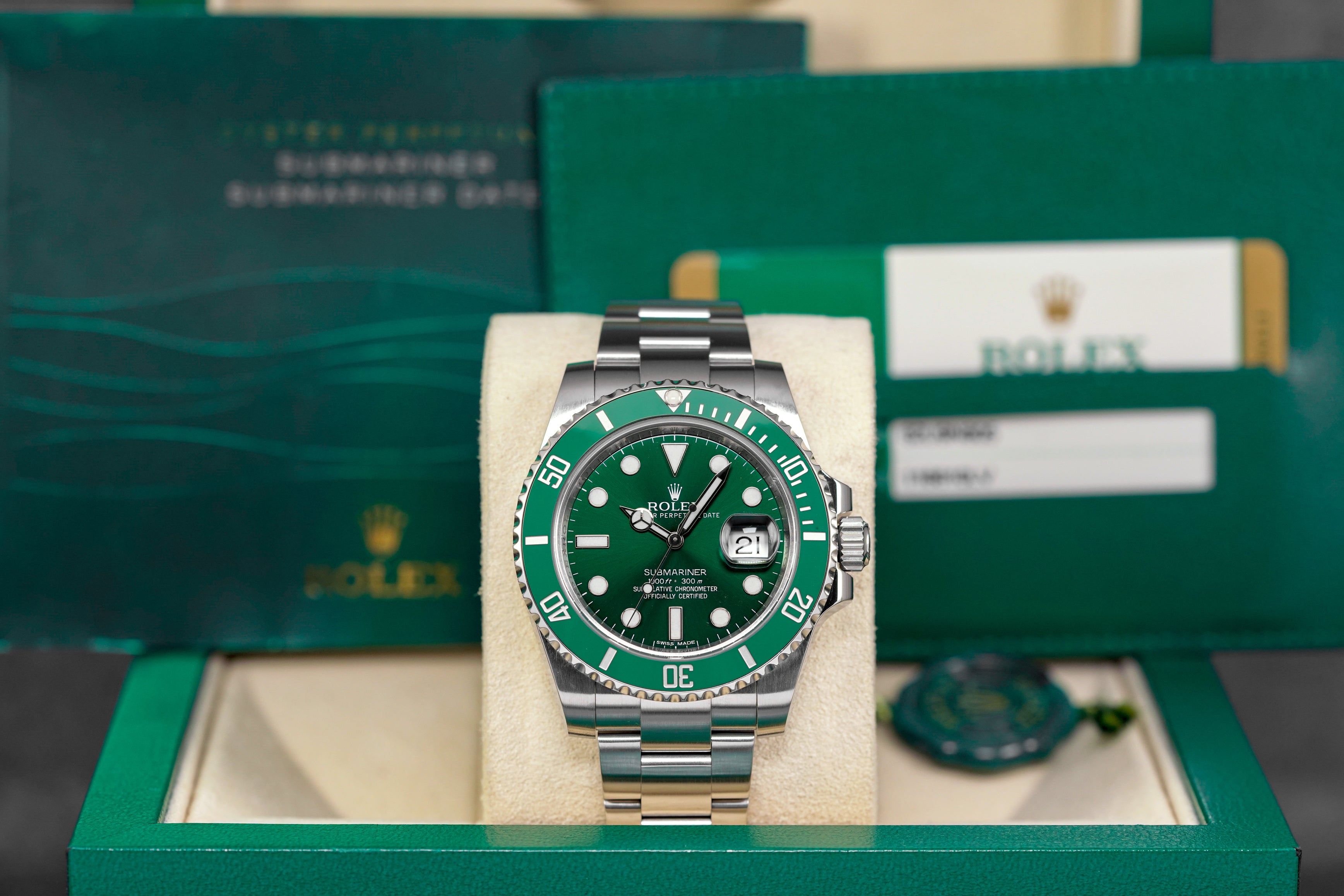 SUBMARINER DATE 40MM 'HULK' (2015)