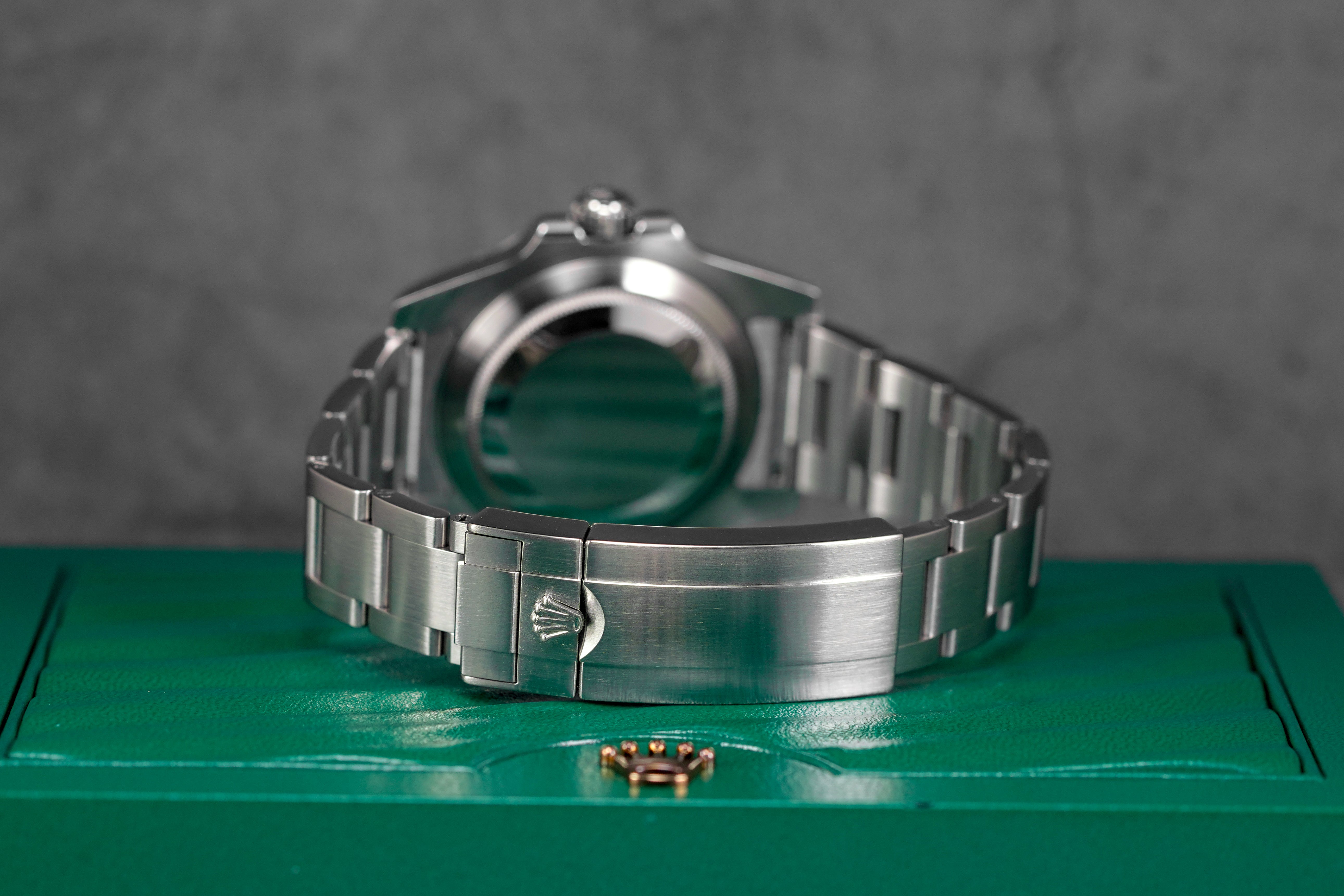 SUBMARINER DATE 40MM 'HULK' (2015)
