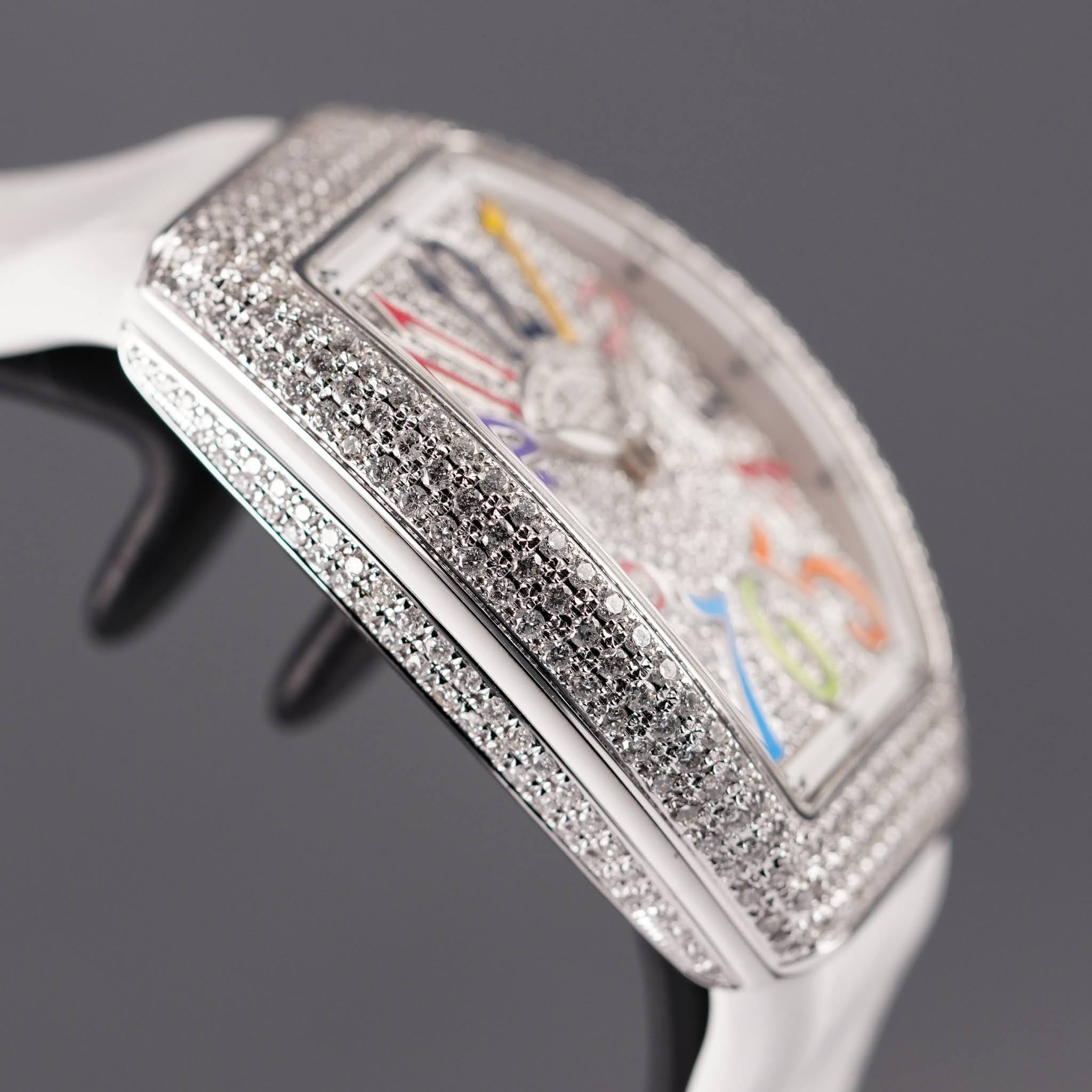 V32 WHITE DIAMOND DIAL COLOR OF DREAM (2024)