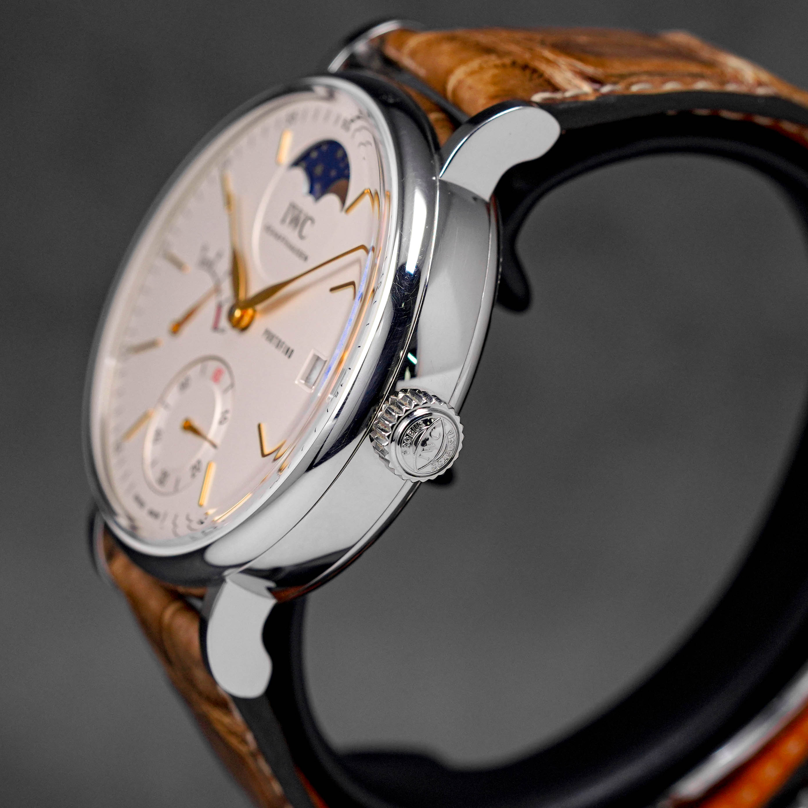 PORTOFINO HAND-WOUND MOON PHASE SILVER DIAL (2018)