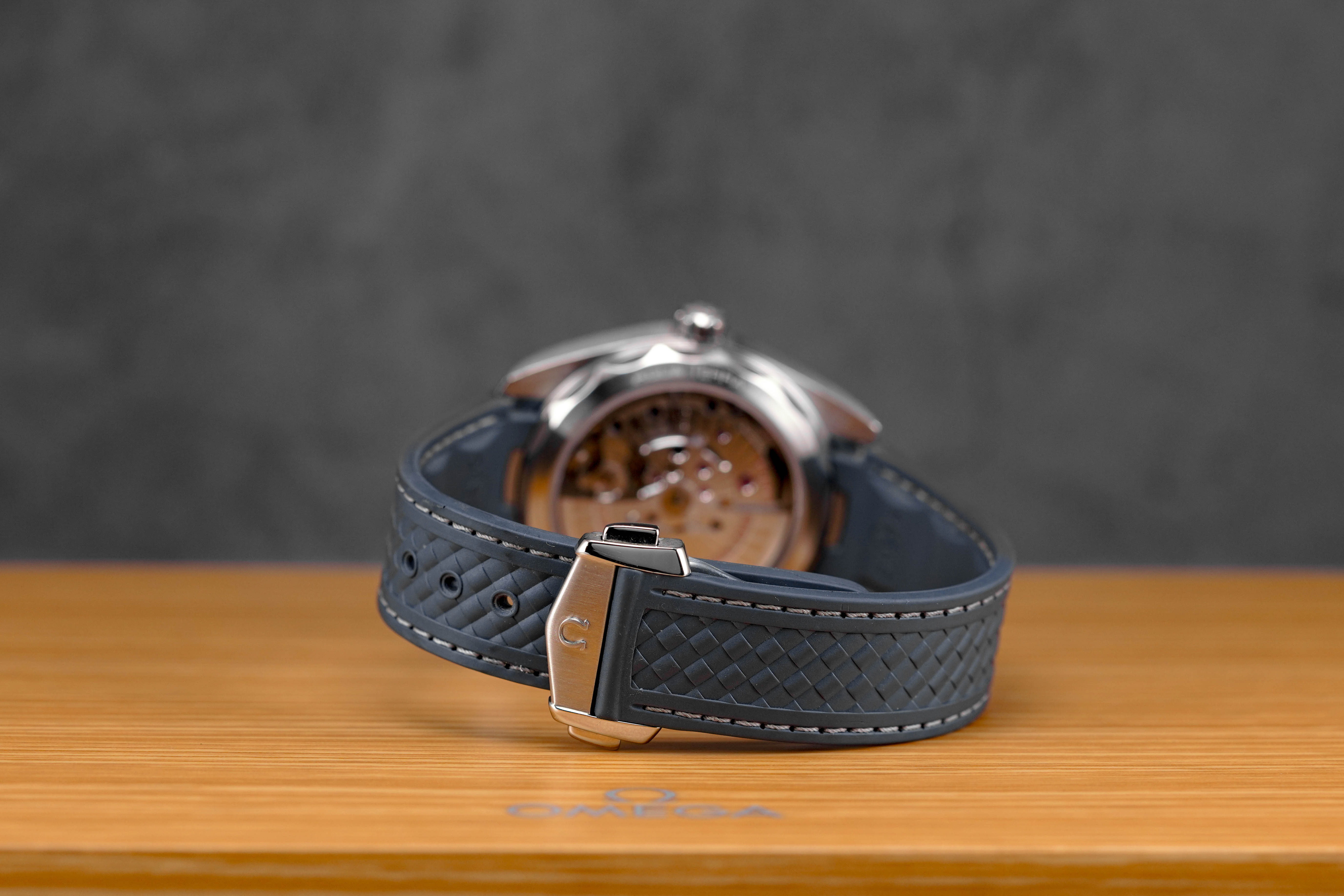 SEAMASTER AQUA TERRA 150M BLUE DIAL RUBBER STRAP (2021)