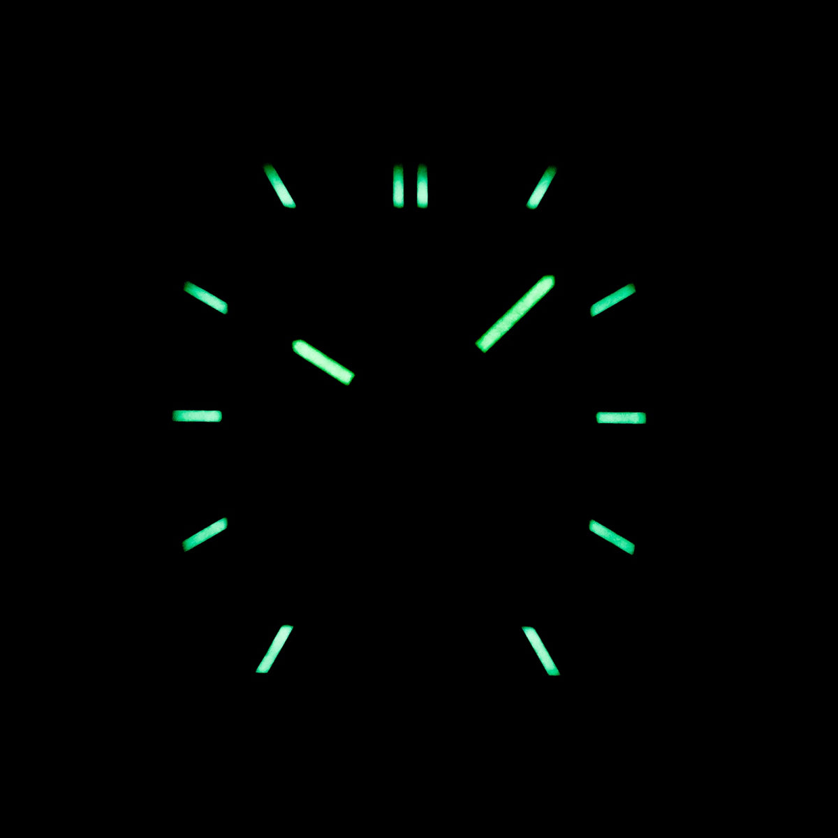SPIRIT OF BIGBANG TITANIUM WHITE DIAL DIAMOND BEZEL (2020)