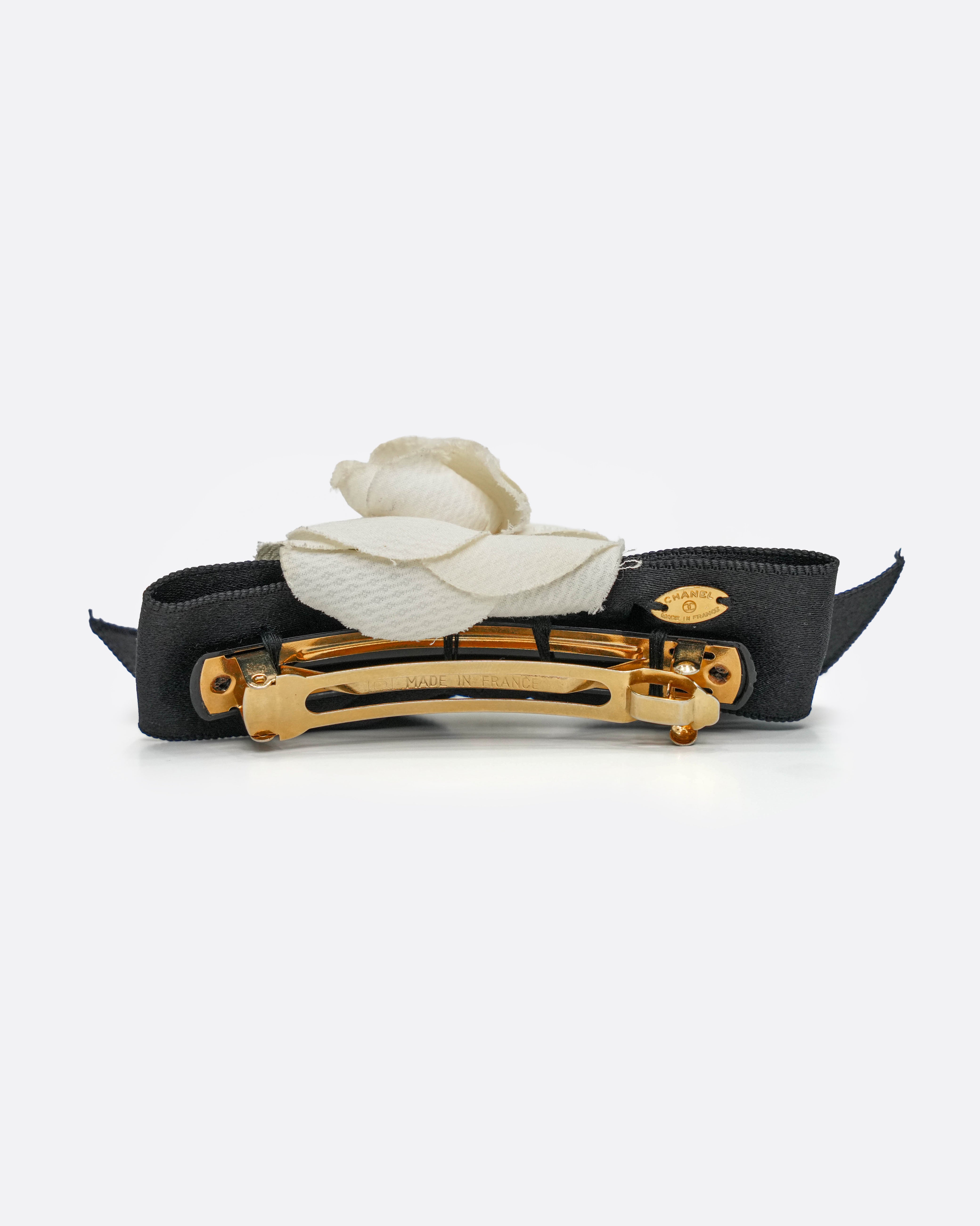 CAMELIA HAIR CLIP BLACK X WHITE