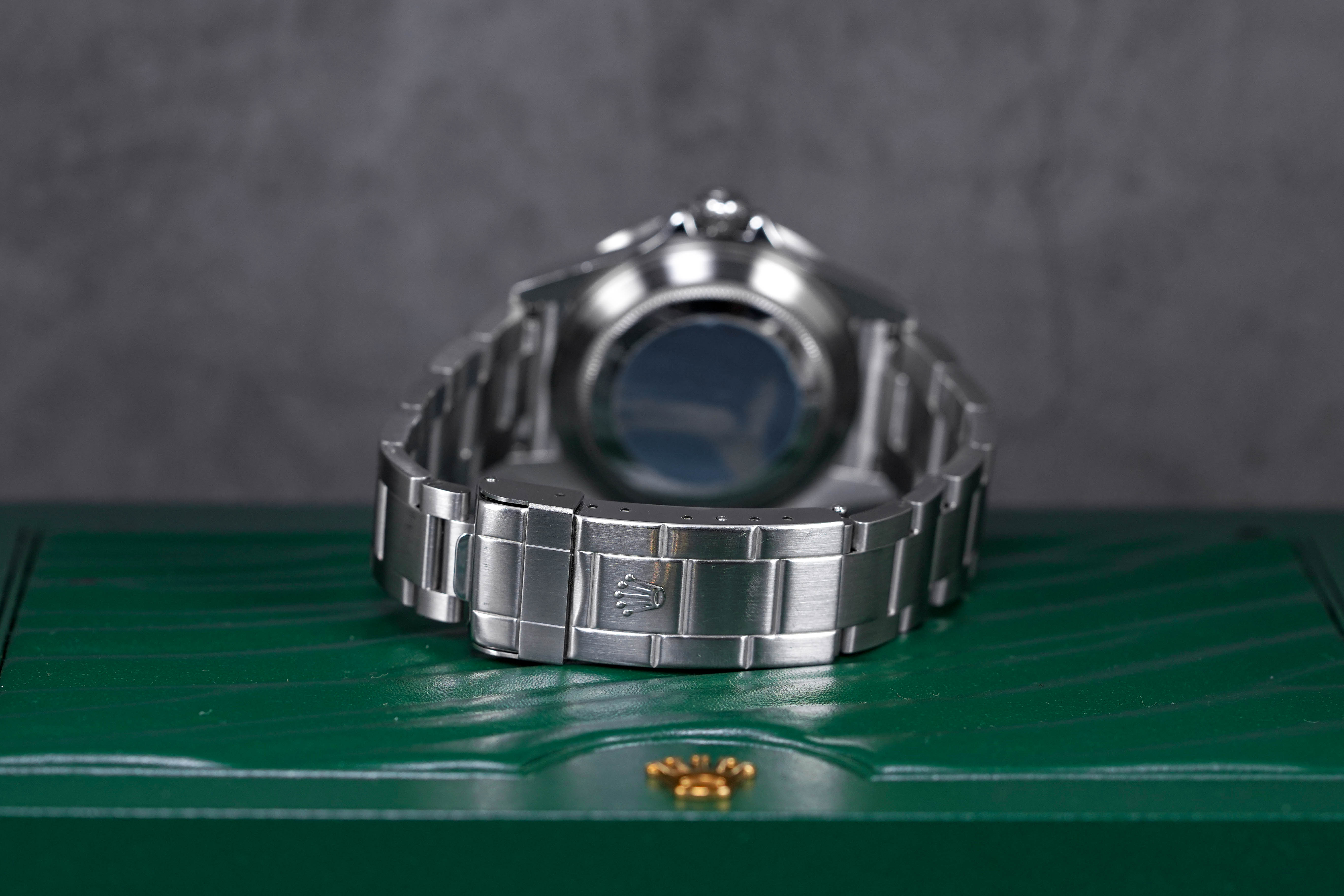 SUBMARINER DATE 40MM KERMIT 'M SERIES-REHAUT' (2008)