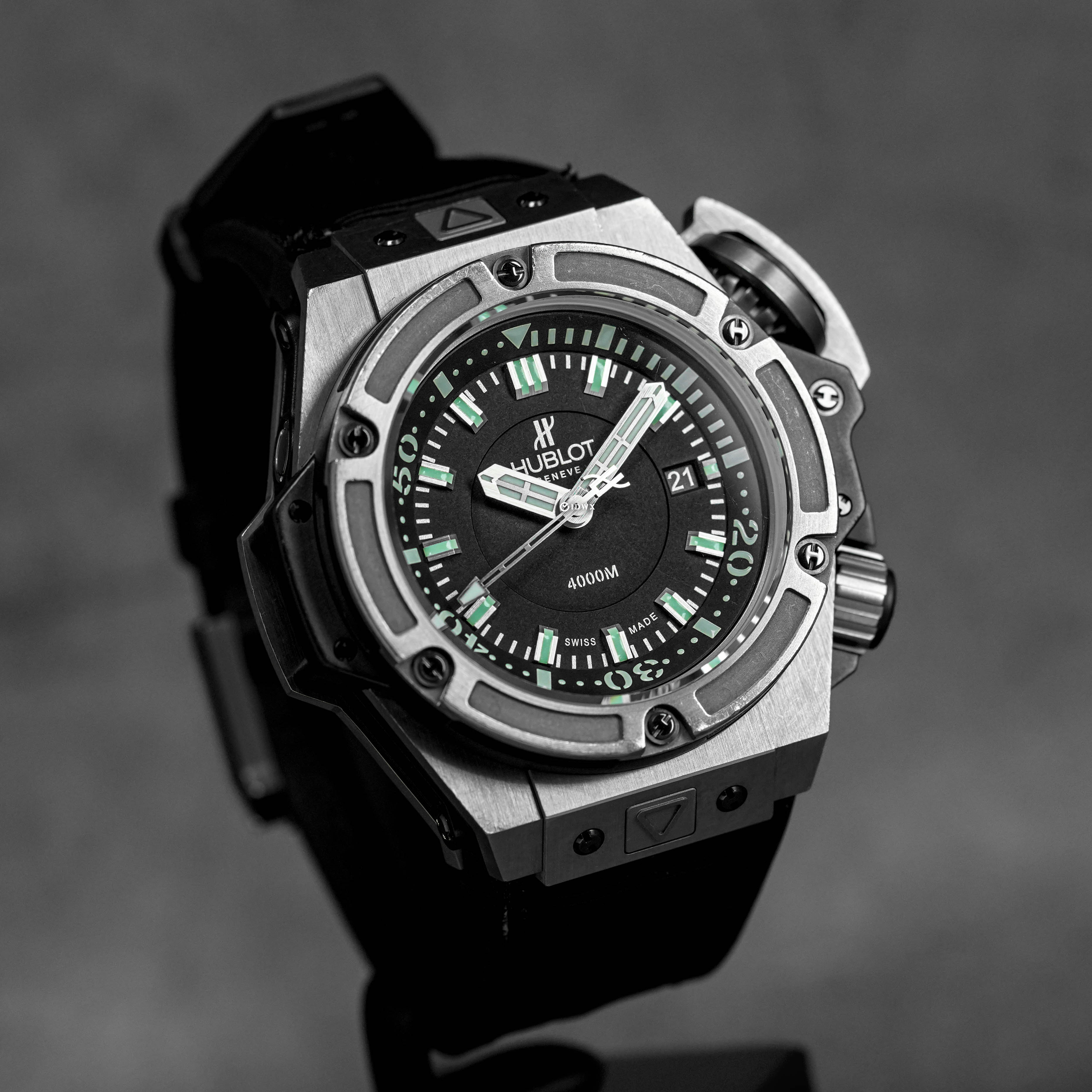 Harga King Power Oceanographic Black