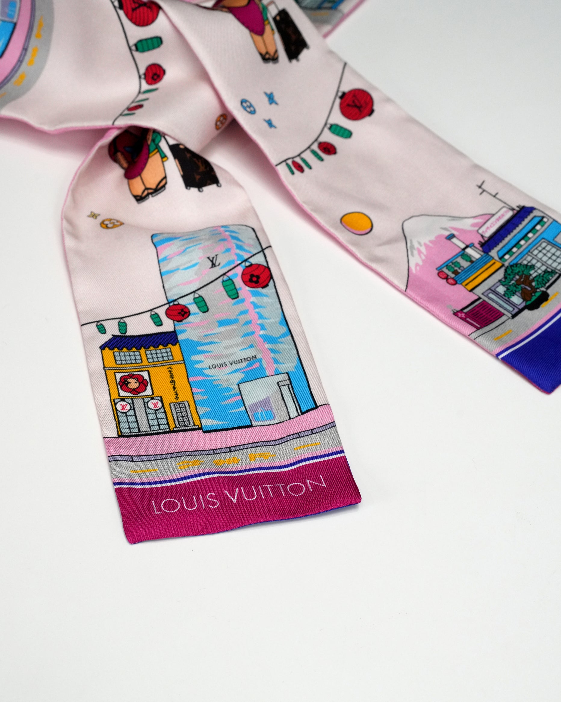 バンドー　ピンク　LOUIS VUITTON ヴィヴィエンヌ 東京 TOKYO バンドー ピンク LOUIS VUITTON ヴィヴィエンヌ 東京 TOKYO