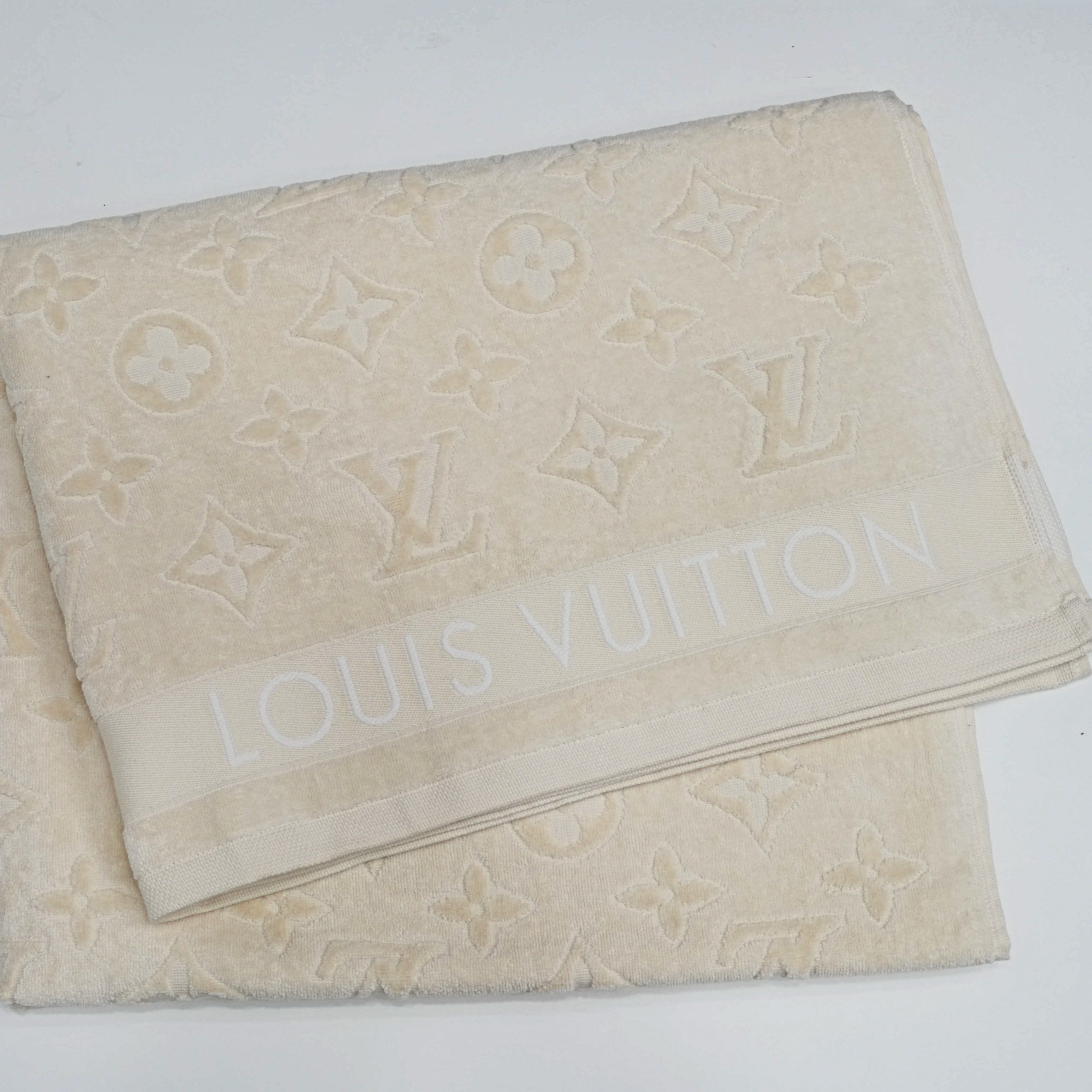 VACATION BEACH BATH TOWEL
