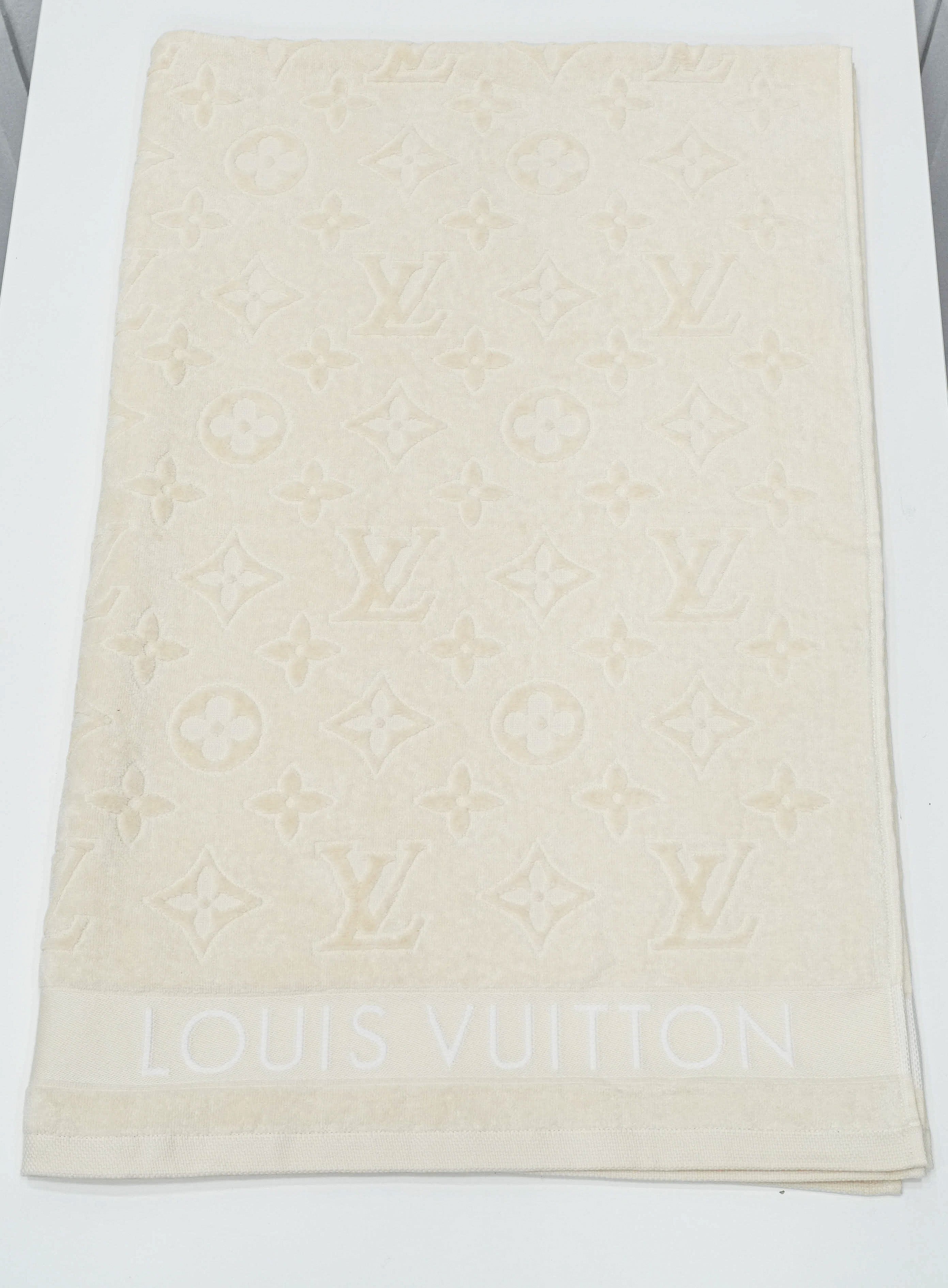 VACATION BEACH BATH TOWEL