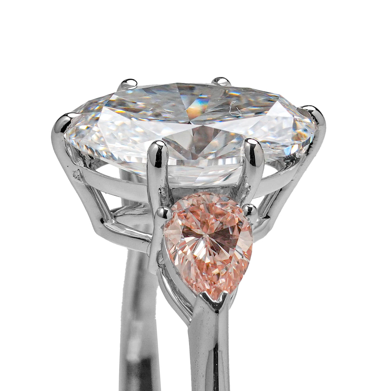 Harga Lab Grown Diamond Oval Three Stone Ring Whitegold