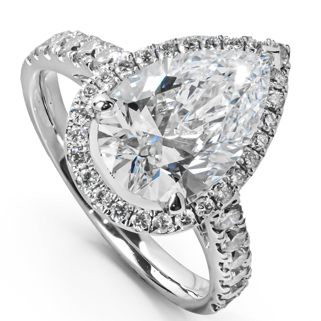 Lab Grown Diamond Ring Pear