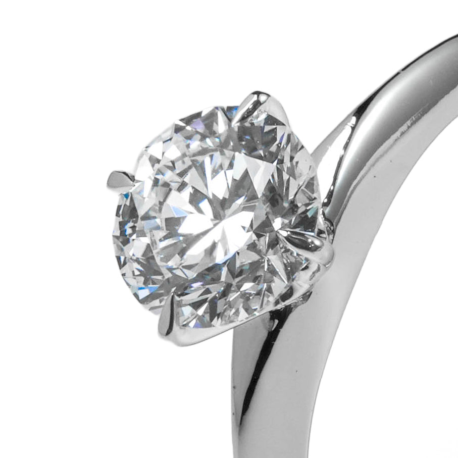 TIFFANY-STYLE WHITEGOLD RING 1CT ROUND CUT LAB DIAMOND