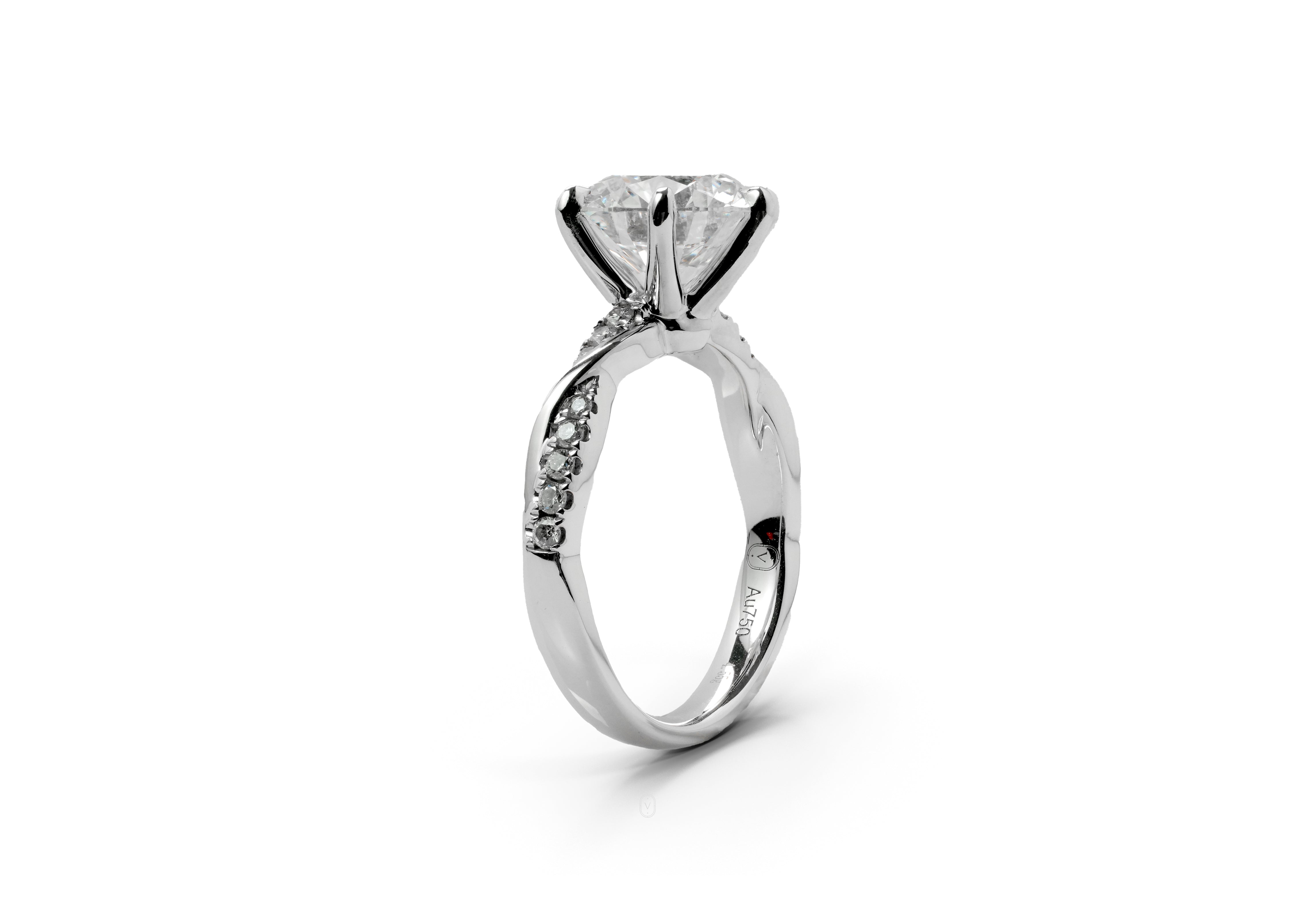 Lab Grown Diamond Split Shank Ring Round