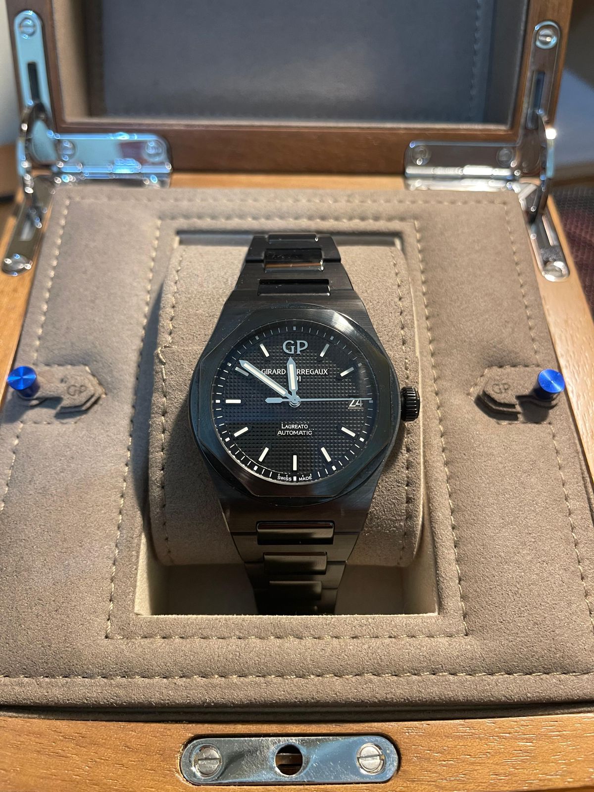 LAUREATO BLACK CERAMIC (2021)