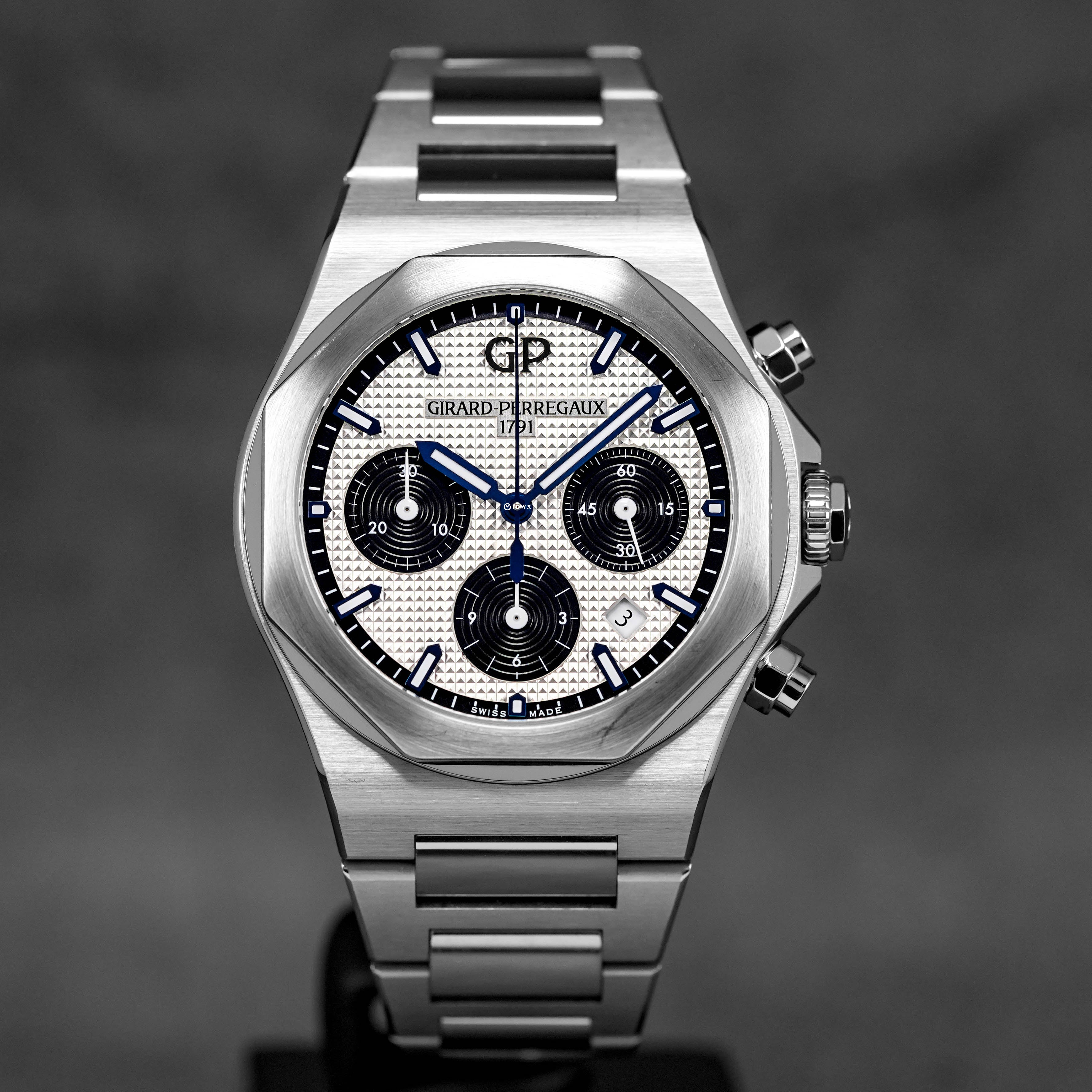 Laureato White Panda