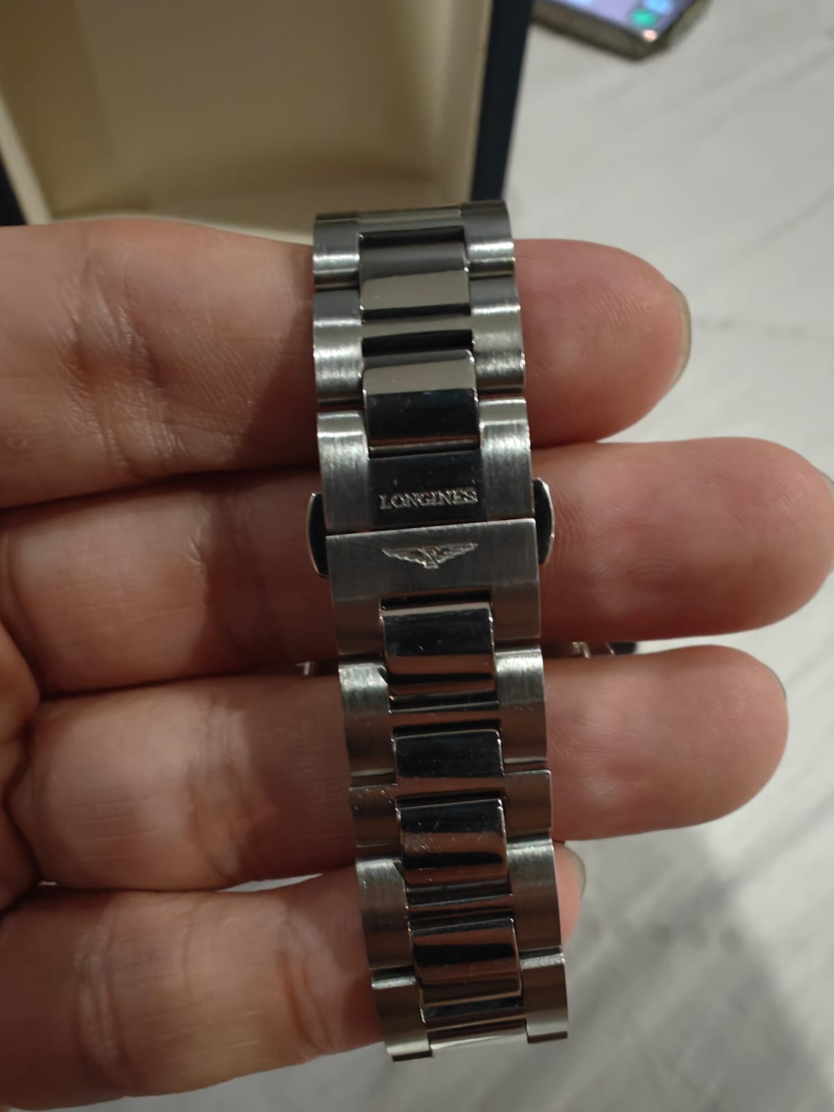 CONQUEST 29.5 QUARTZ STEEL WHITE MOP DIAMOND BEZEL (UNDATED)