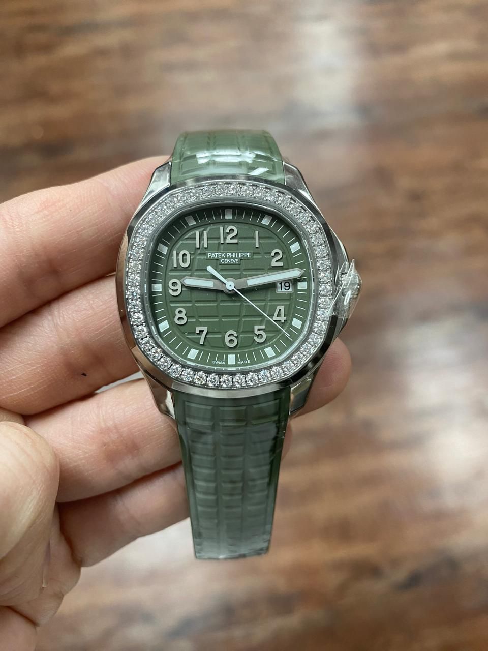 AQUANAUT LUCE 5267/200A-011 KHAKI GREEN (2022)