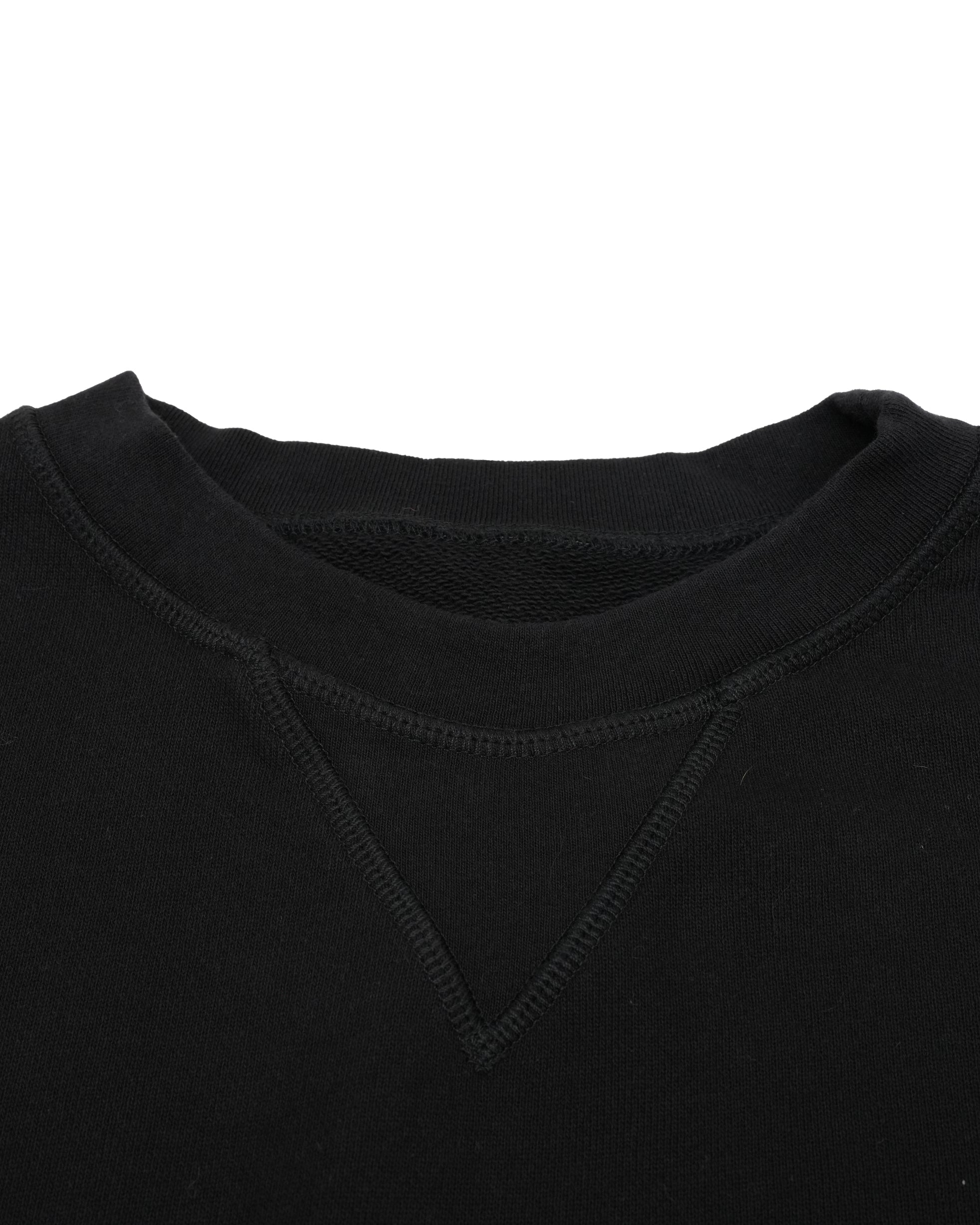 20SS SWEATER BLACK WITH PUNCH HOLE