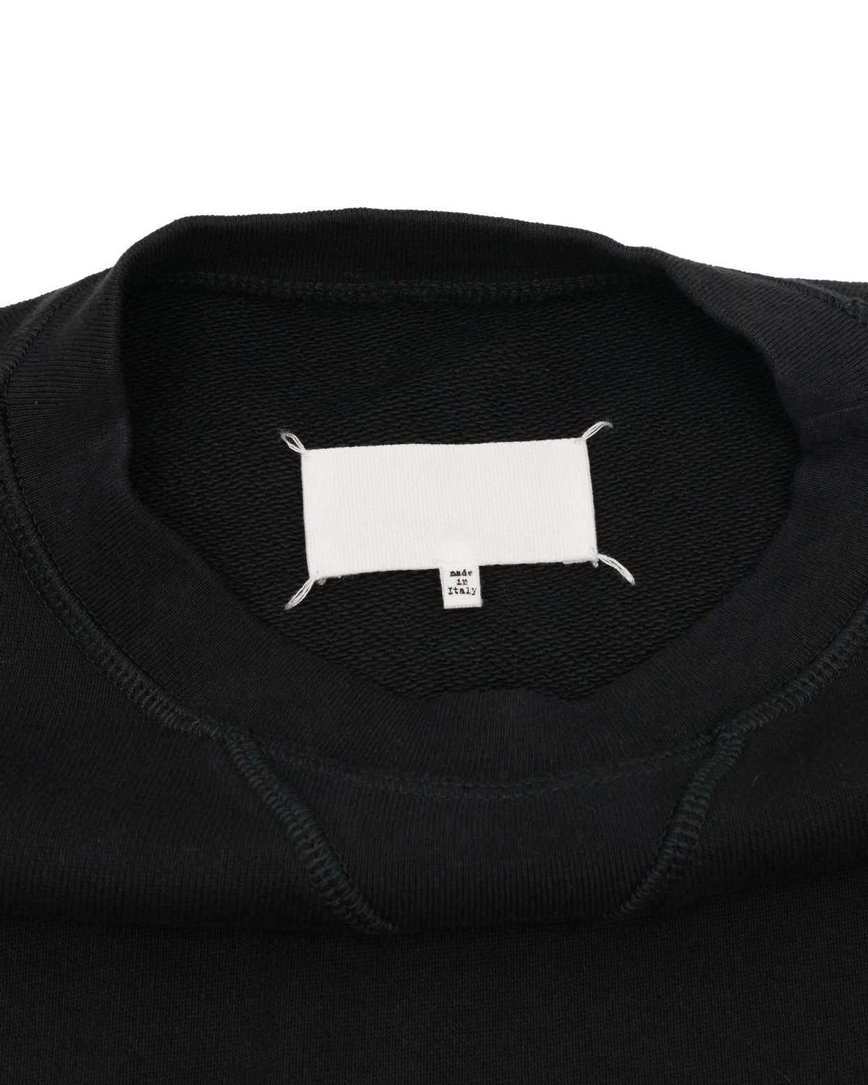 20SS SWEATER BLACK WITH PUNCH HOLE