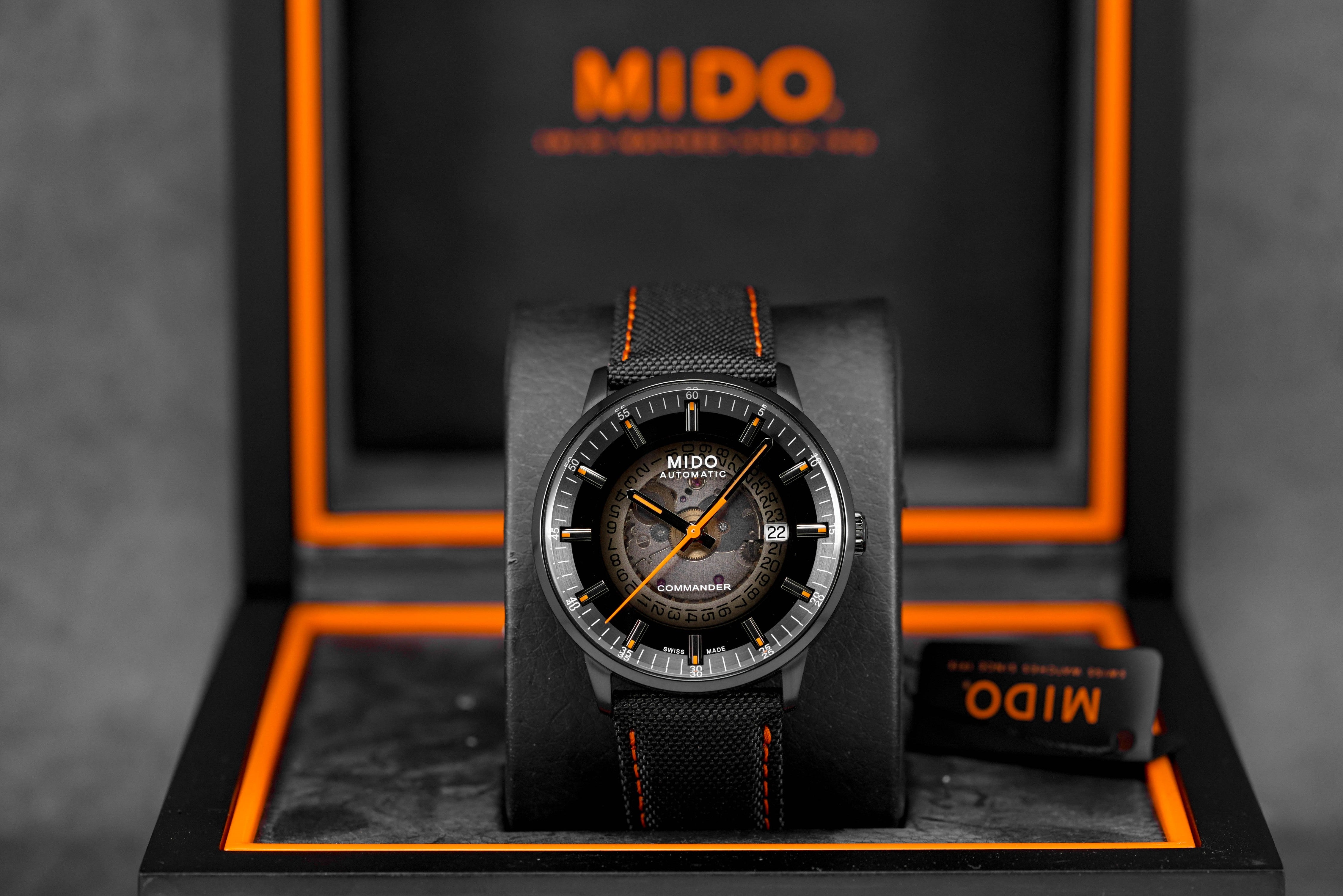 MIDO COMMANDER II GRADIENT BLACK DIAL (WATCH & BOX) - IDWX