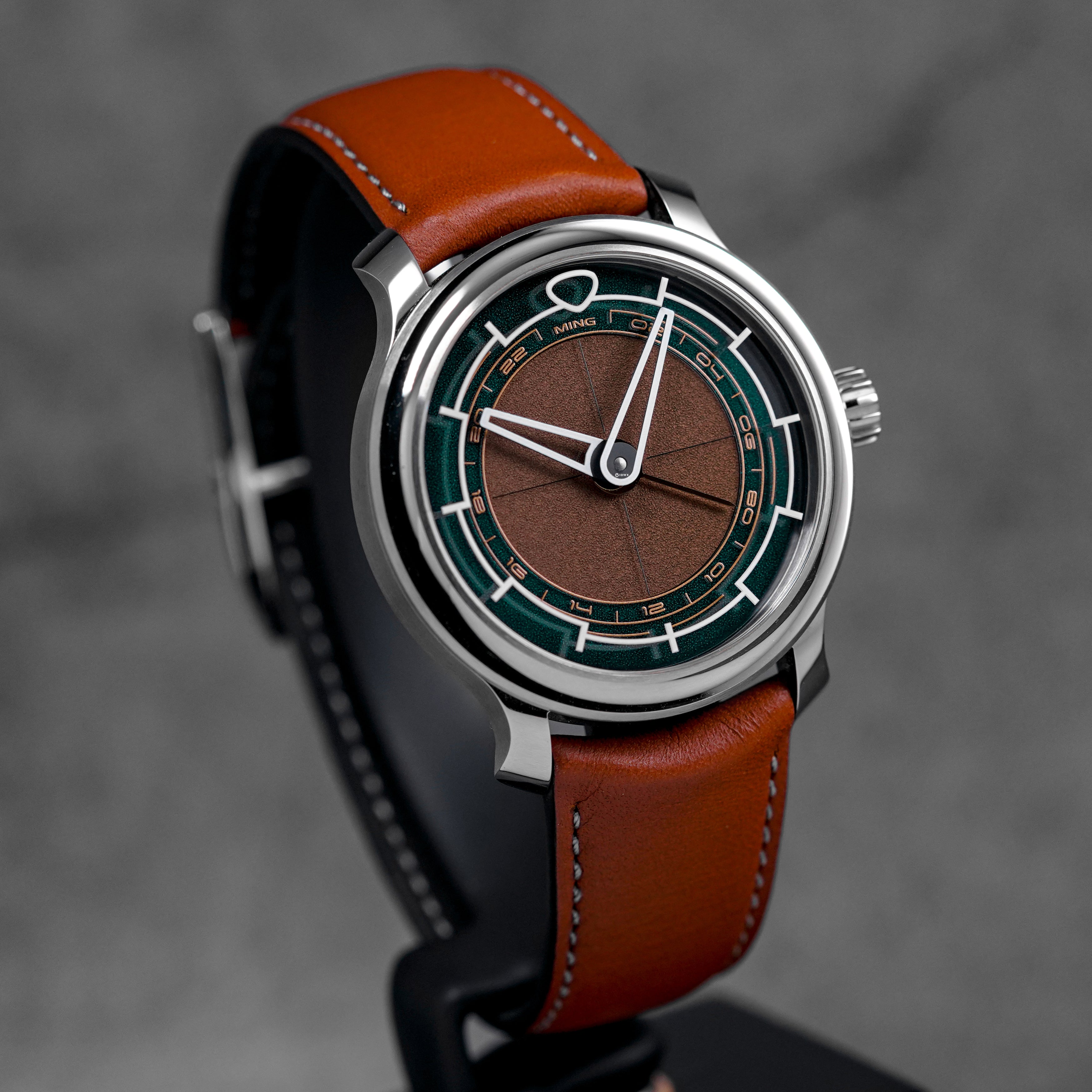 Harga Ming 22.01 GMT Gilt Brown