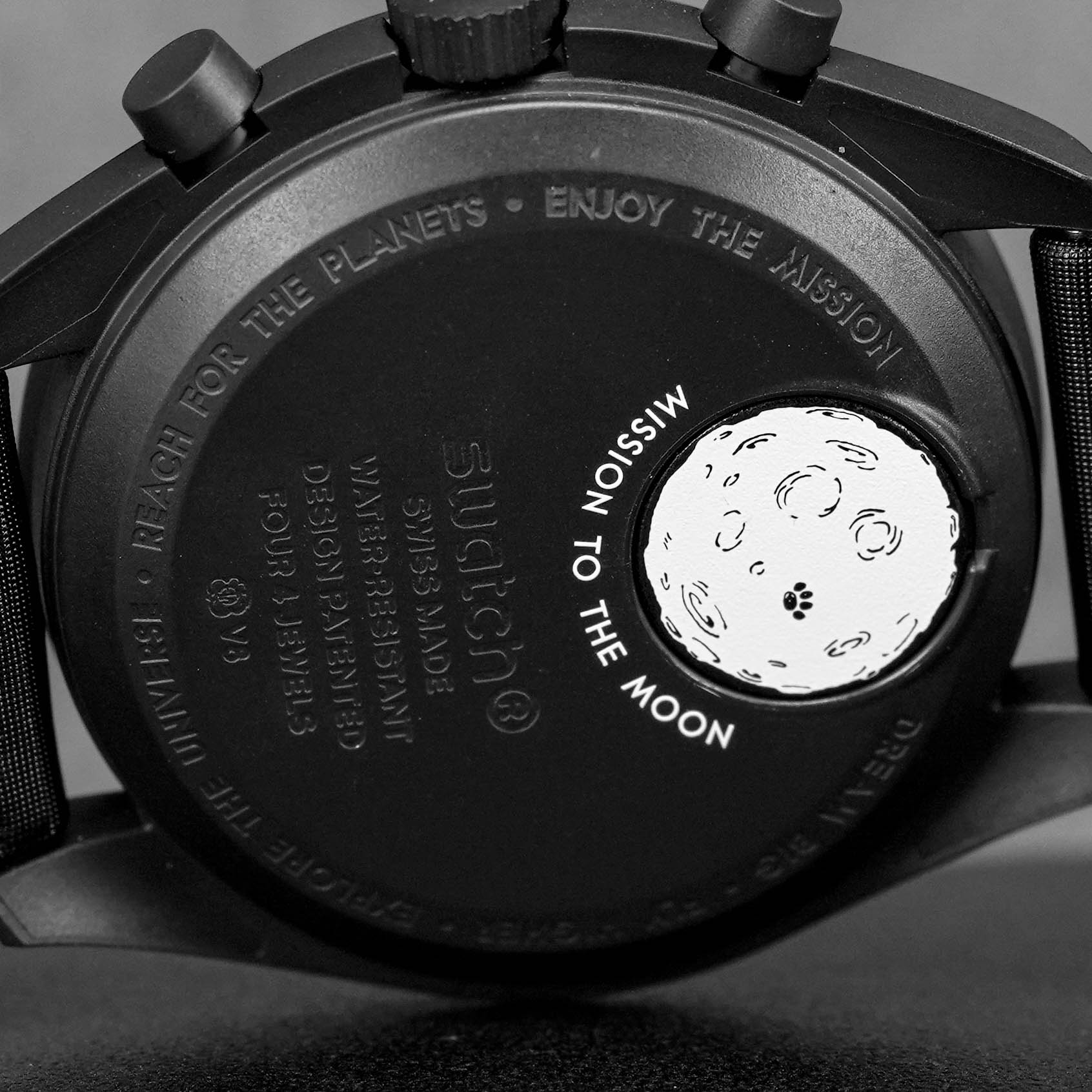 Harga Moonswatch Snoopy Black