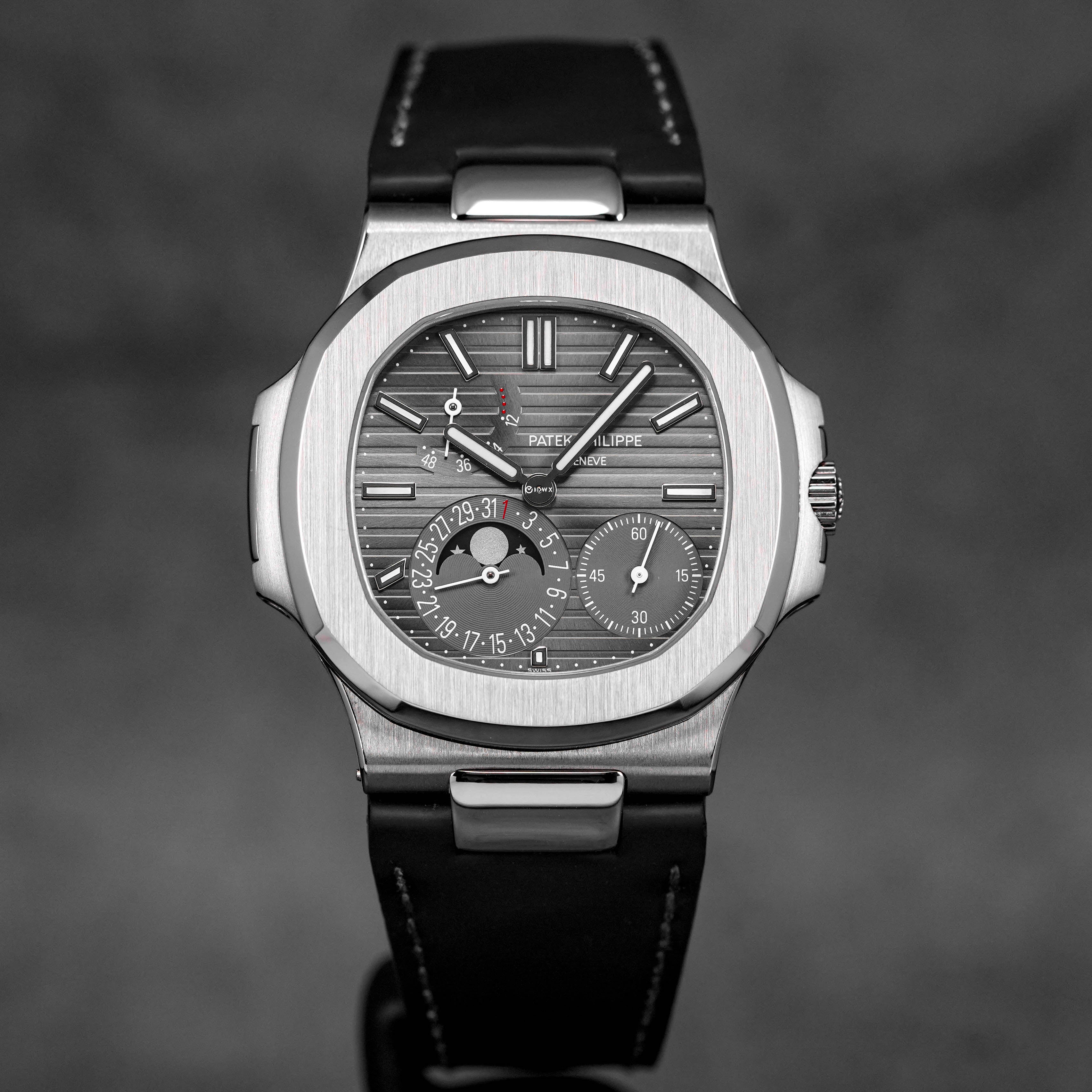 PATEK PHILIPPE NAUTILUS 5712G MOONPHASE WHITEGOLD GREY DIAL (2012