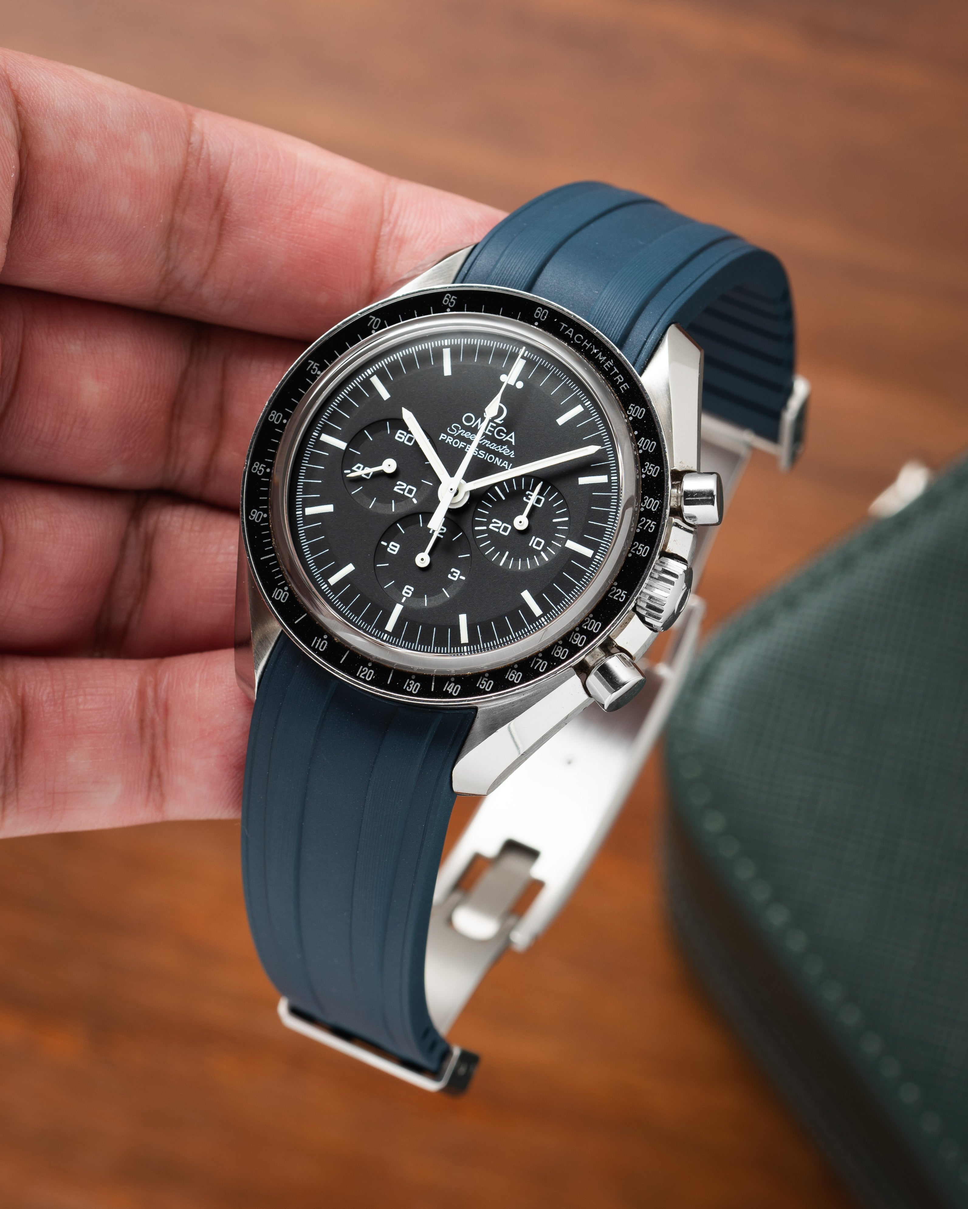 Curved Strap Speedmaster Navy