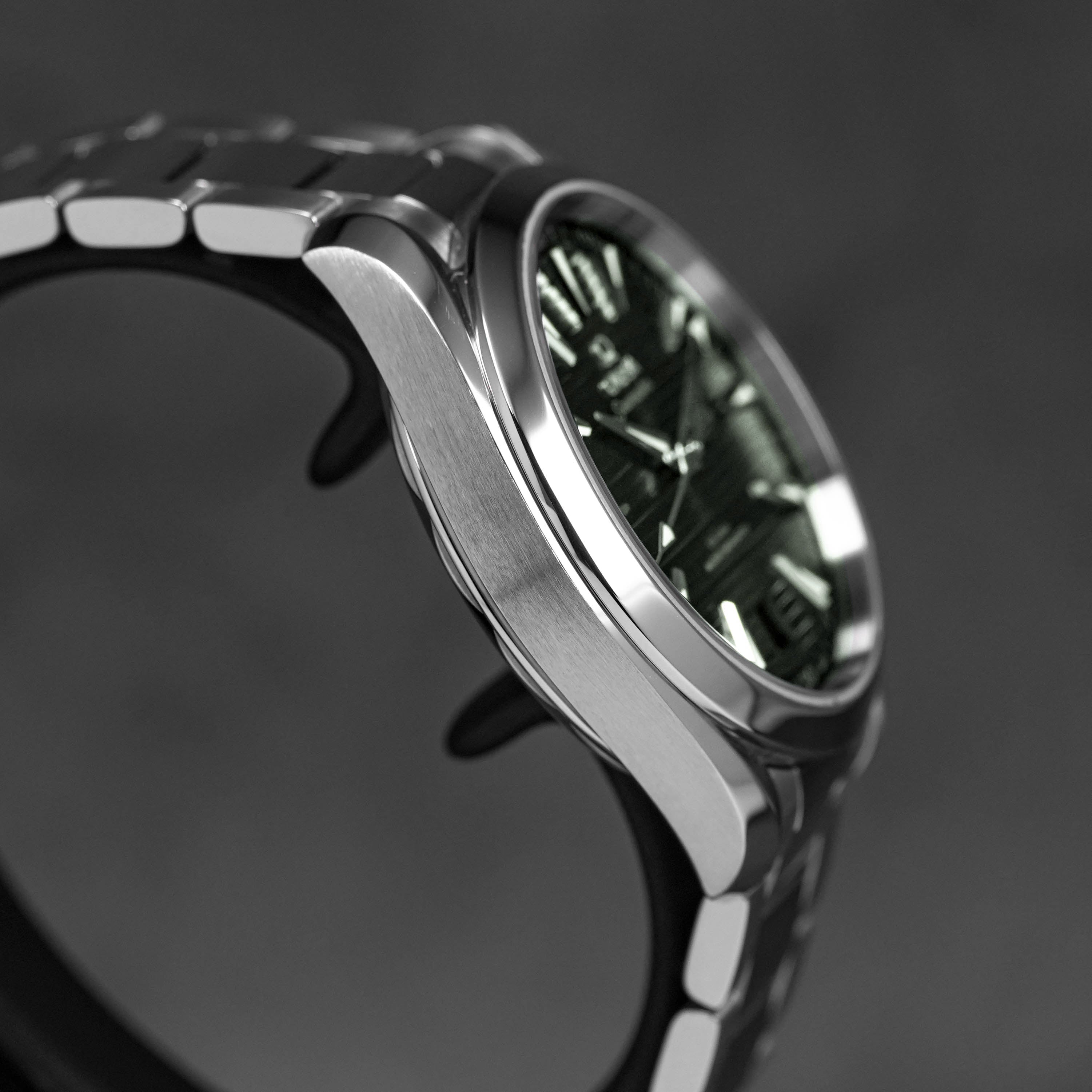 SEAMASTER AQUA TERRA 150M CO-AXIAL GREEN DIAL (2023)