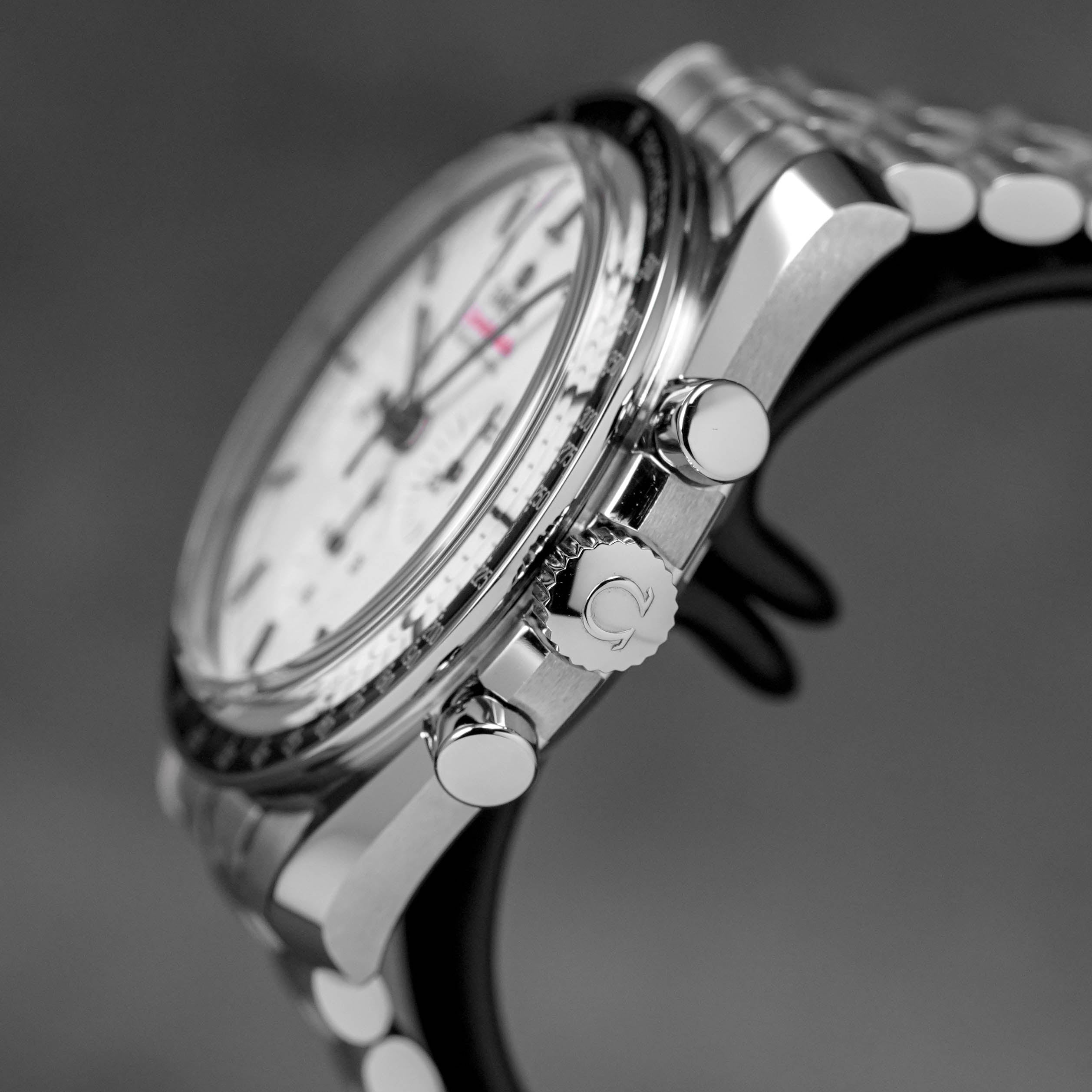 SPEEDMASTER MOONWATCH SAPPHIRE WHITE DIAL (2025)