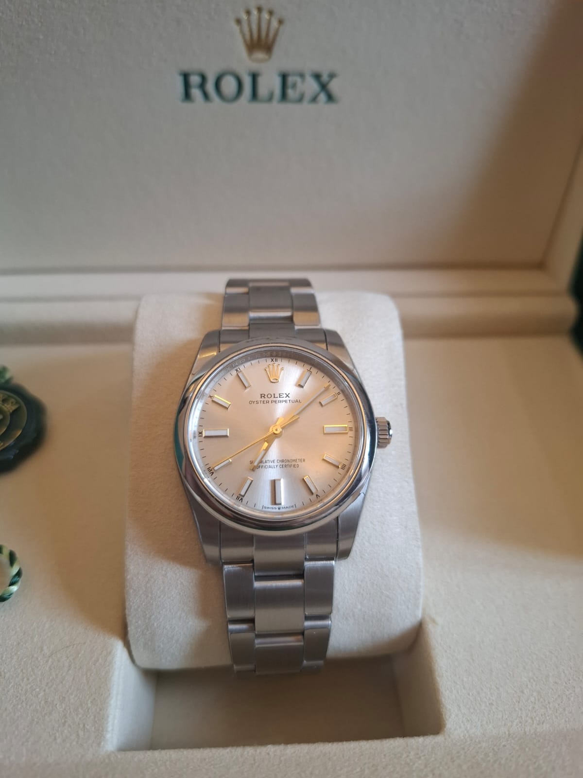 OYSTER PERPETUAL 34MM SILVER DIAL (2025)