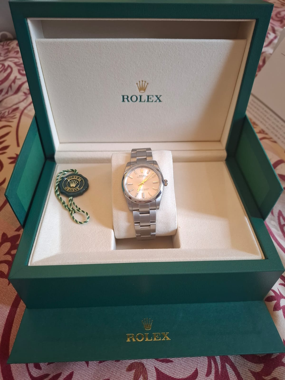 OYSTER PERPETUAL 34MM SILVER DIAL (2025)