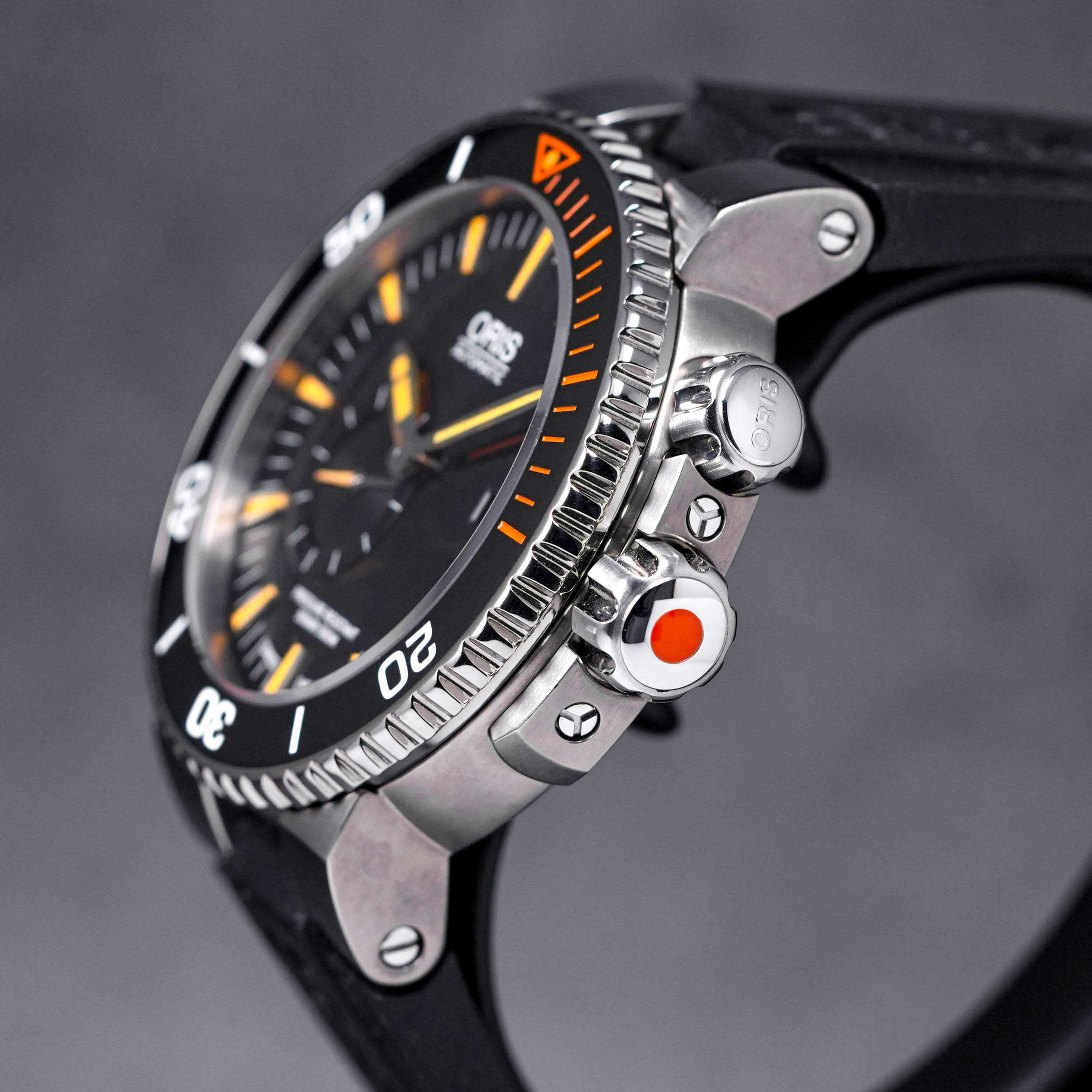 AQUIS CARLOS COSTE TITANIUM LIMITED EDITION IV BLACK DIAL (UNDATED)