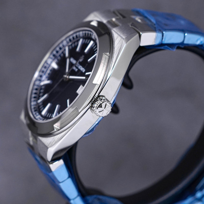 OVERSEAS BLUE DIAL (2022)