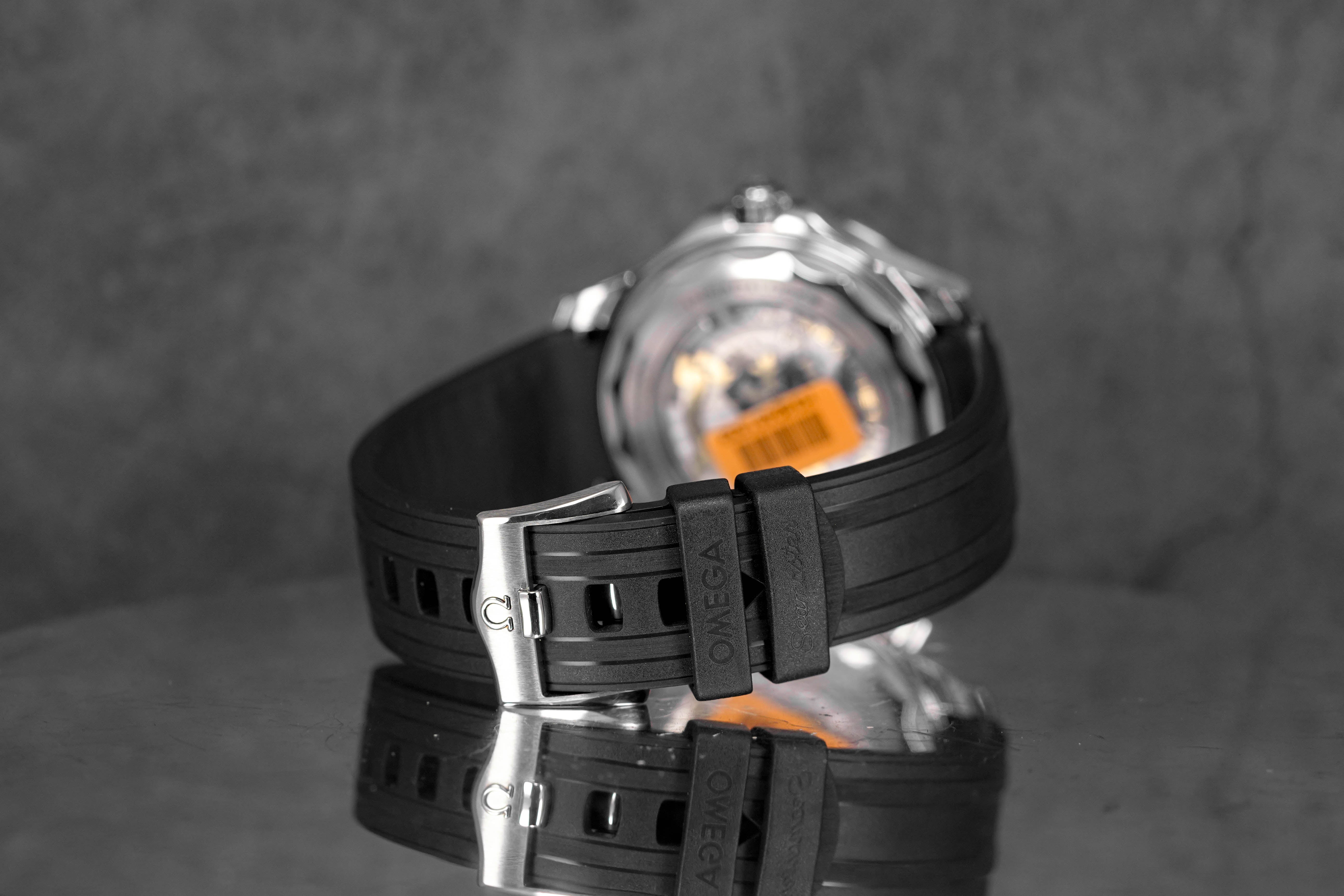 Harga Omega James Bond 50th Anniversary