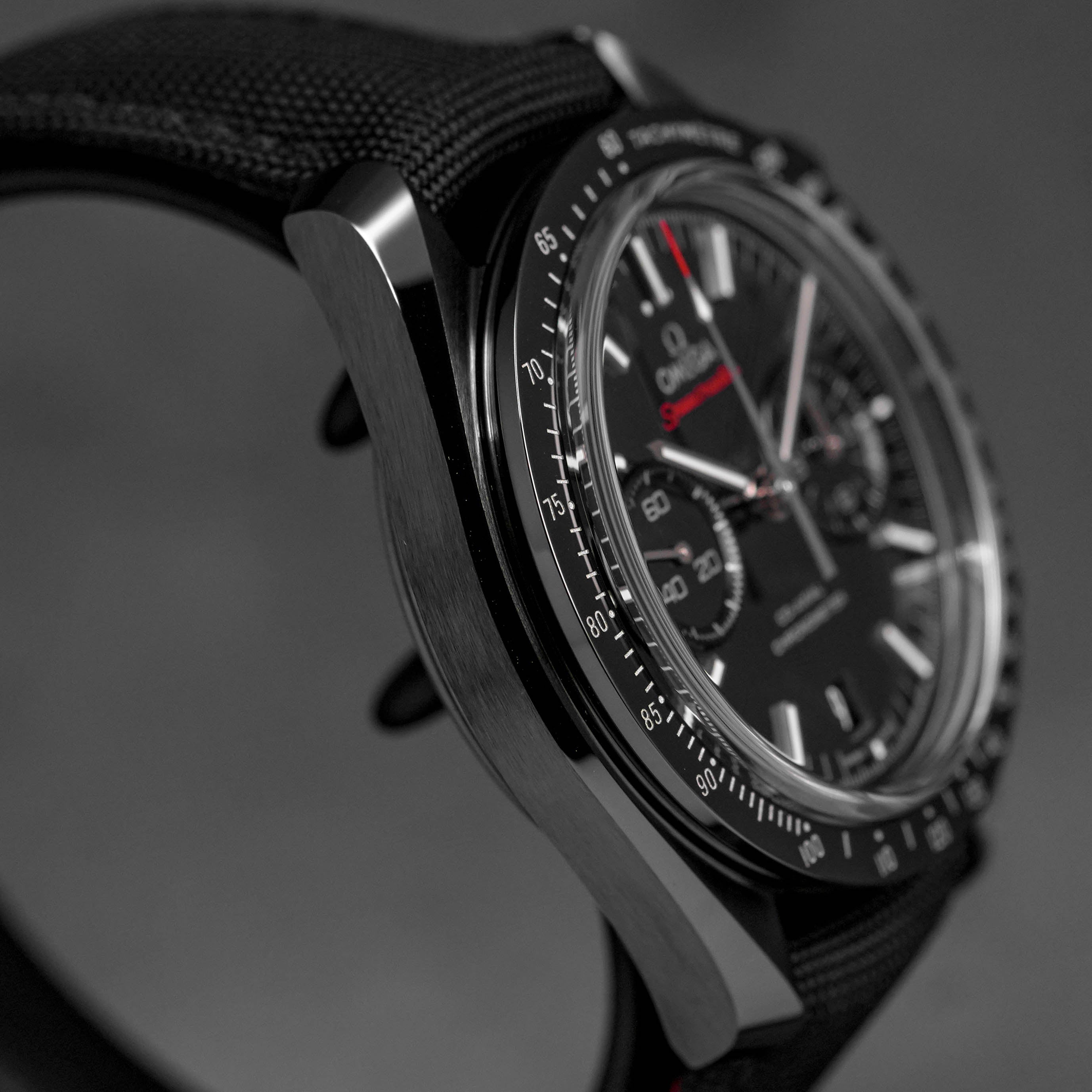 Harga Omega Speedmaster Dark Side Of The Moon