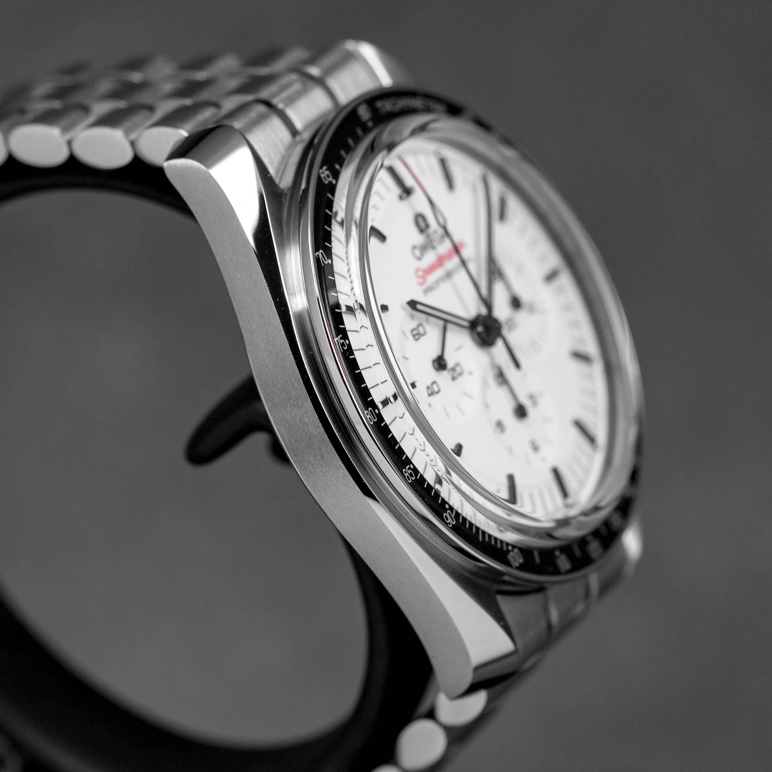 Harga Omega Speedmaster Moonwatch Saphhire Terbaru