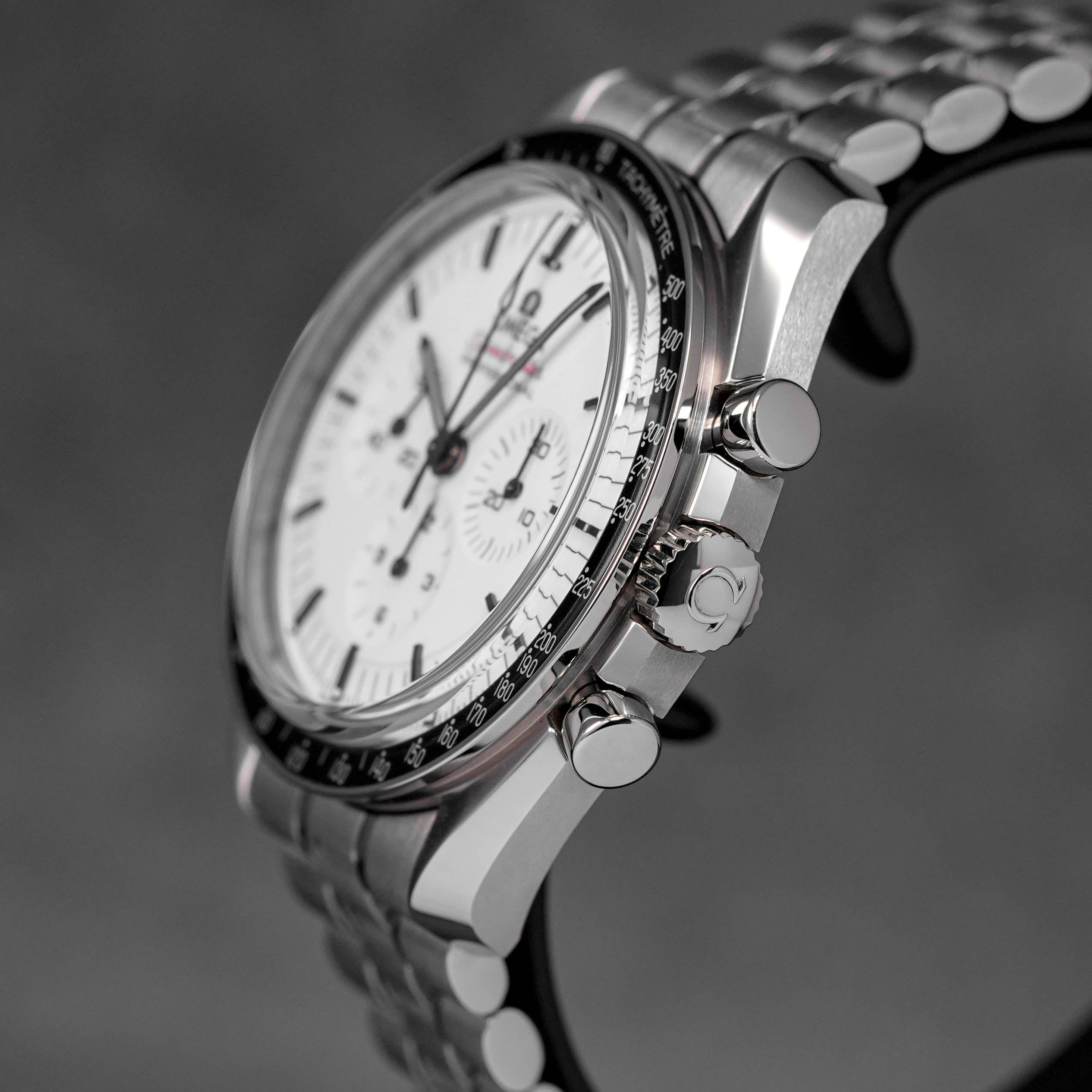Harga Omega Speedmaster Moonwatch Sapphire White