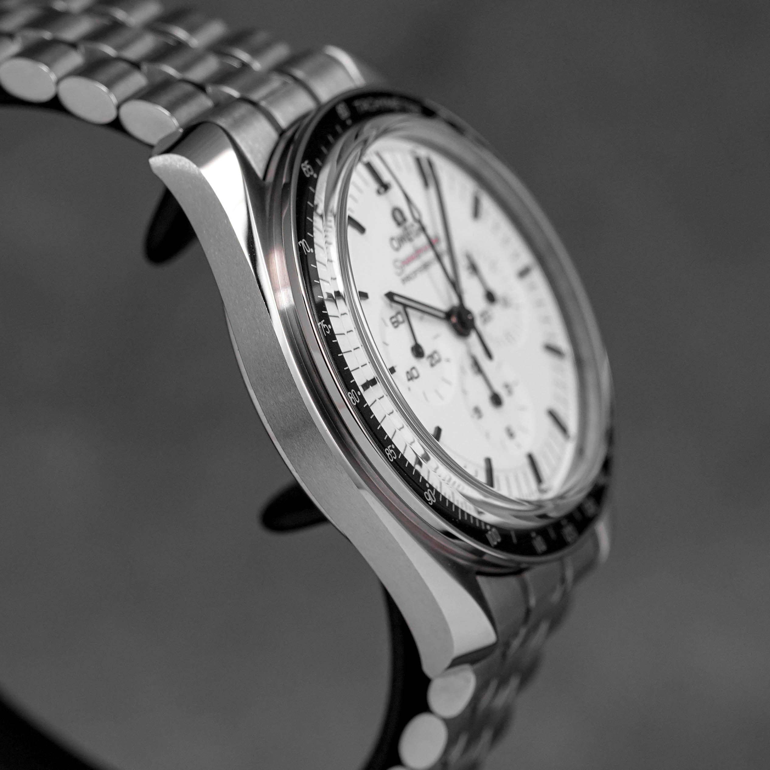Harga Omega Speedmaster Moonwatch Sapphire White