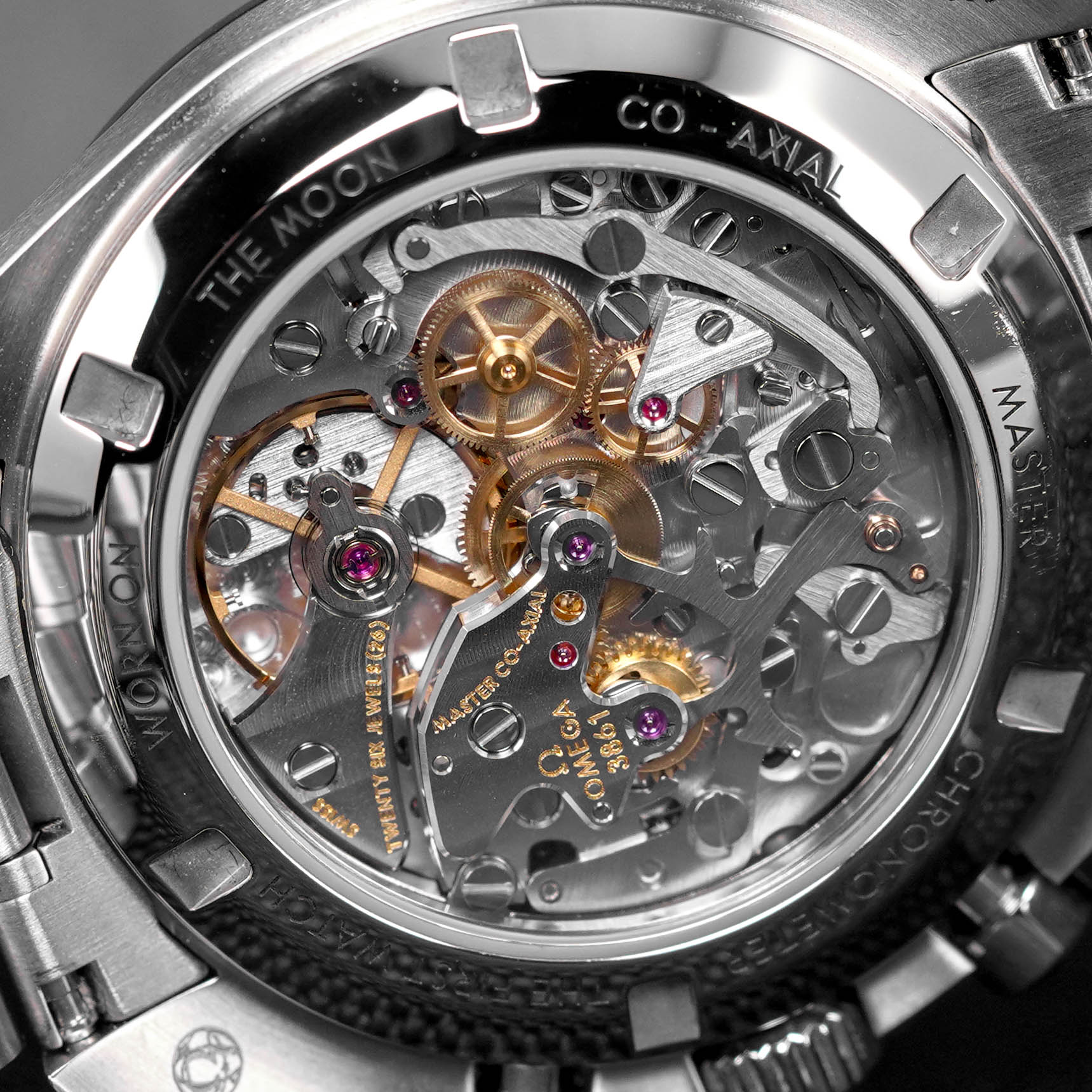 Harga Omega Speedmaster Moonwatch Sapphire White