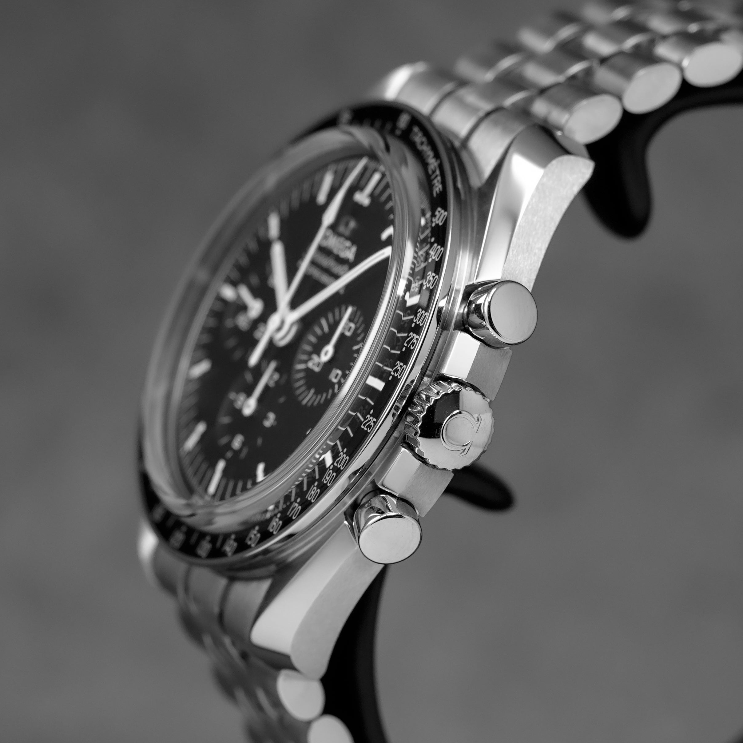 Harga Omega Speedmaster Moonwatch Sapphire