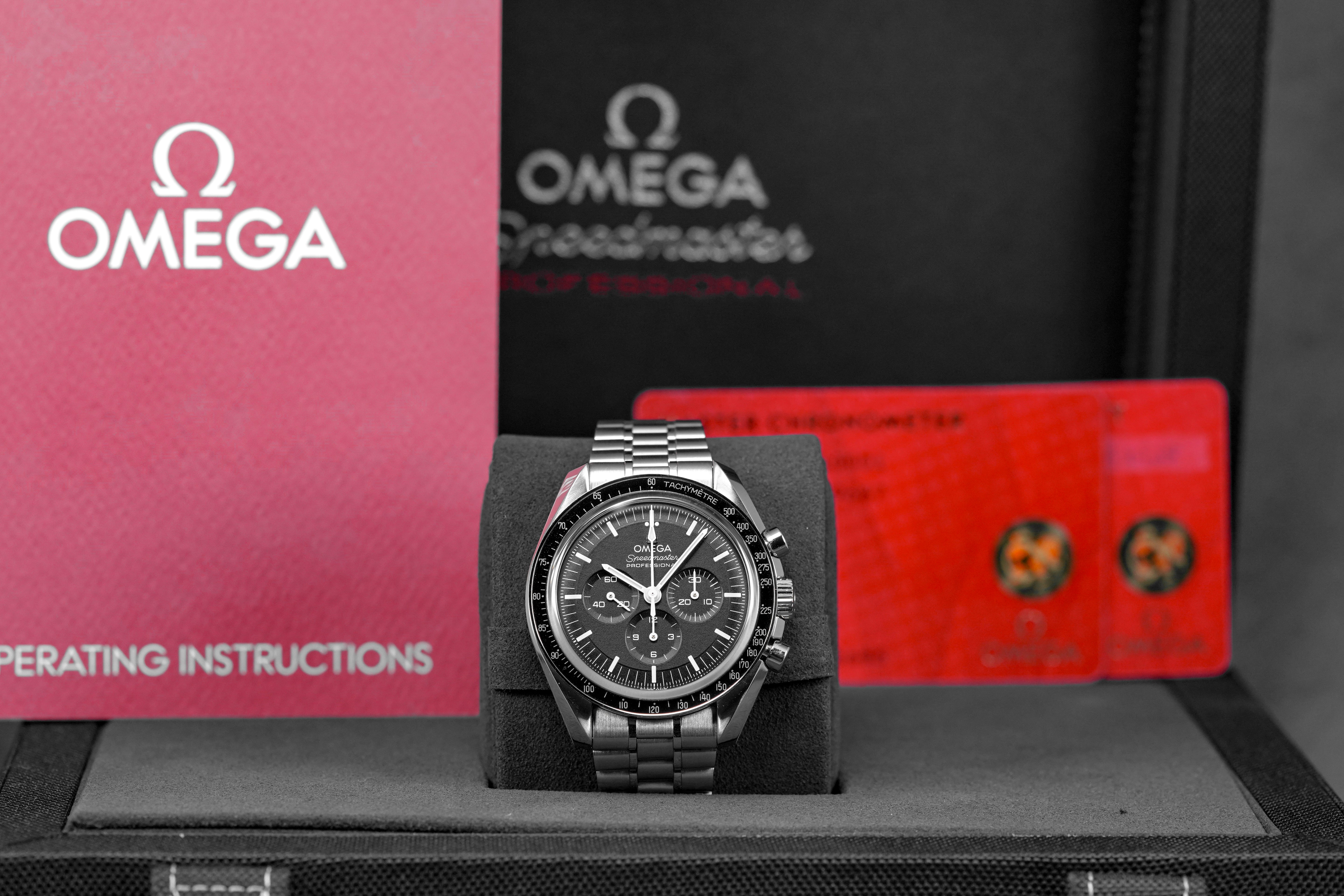 Harga Omega Speedmaster Moonwatch Sapphire