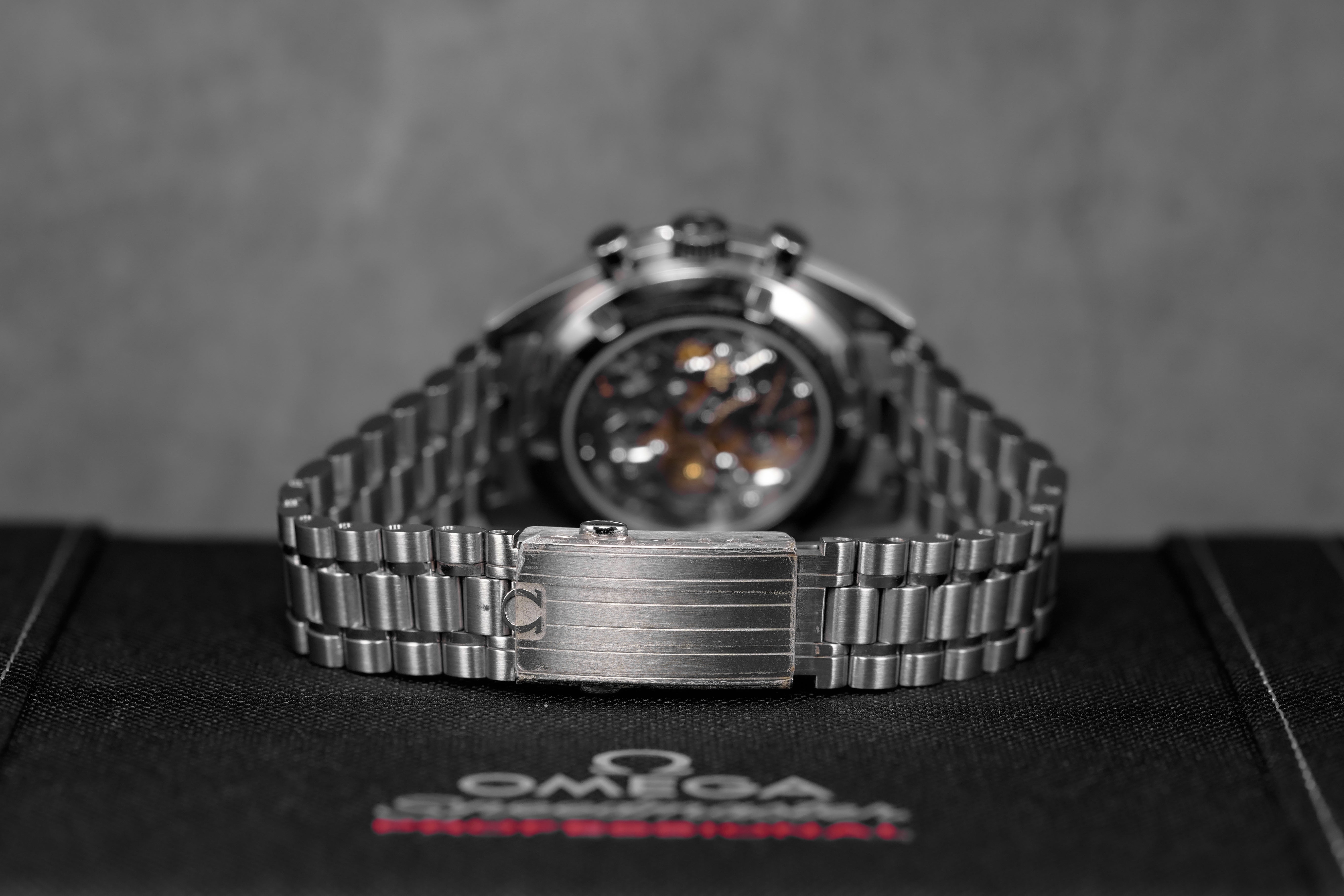 Harga Omega Speedmaster Moonwatch Sapphire