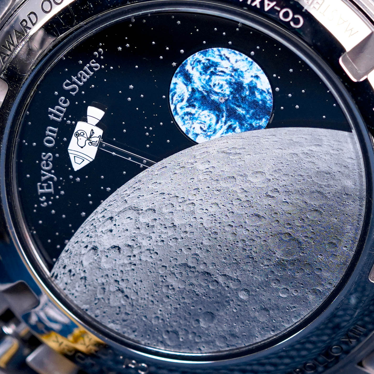 Harga Omega Speedmaster Silver Snoopy 50th